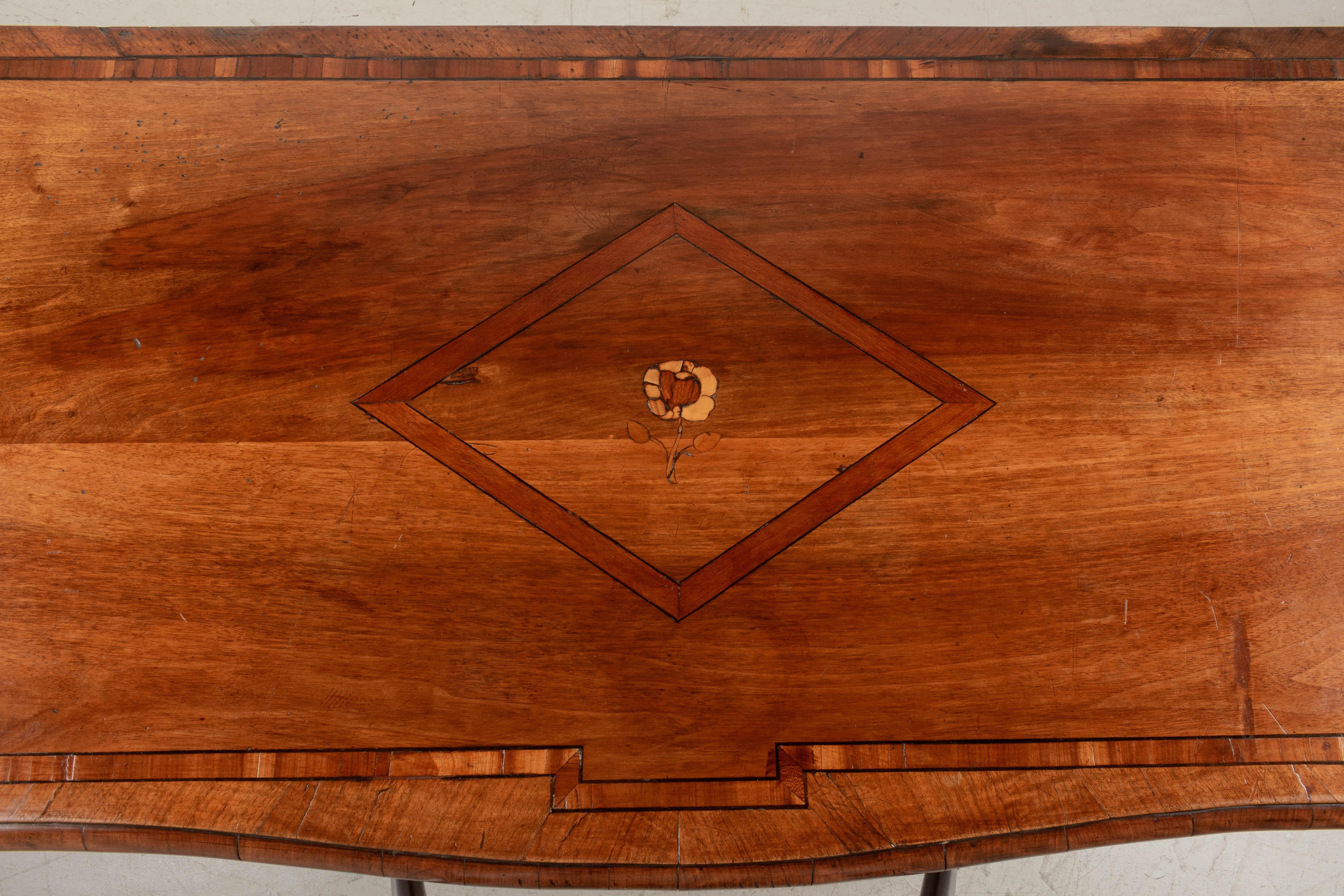 18th Century French Louis XIV Marquetry Commode For Sale 2