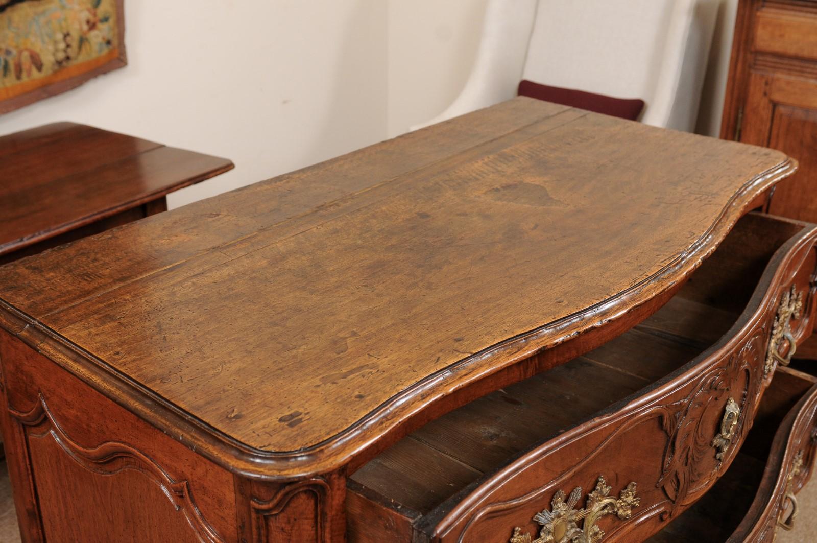 18th Century French Louis XV 2-Drawer Walnut Commode with Pierced Apron 4