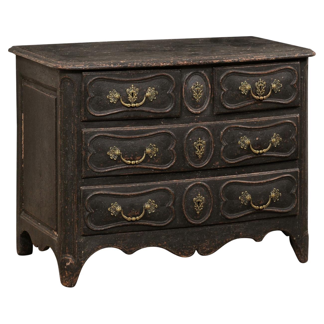 Commode française Louis XV du 18ème siècle à 5 tiroirs avec façade en nœud subtil en noir en vente