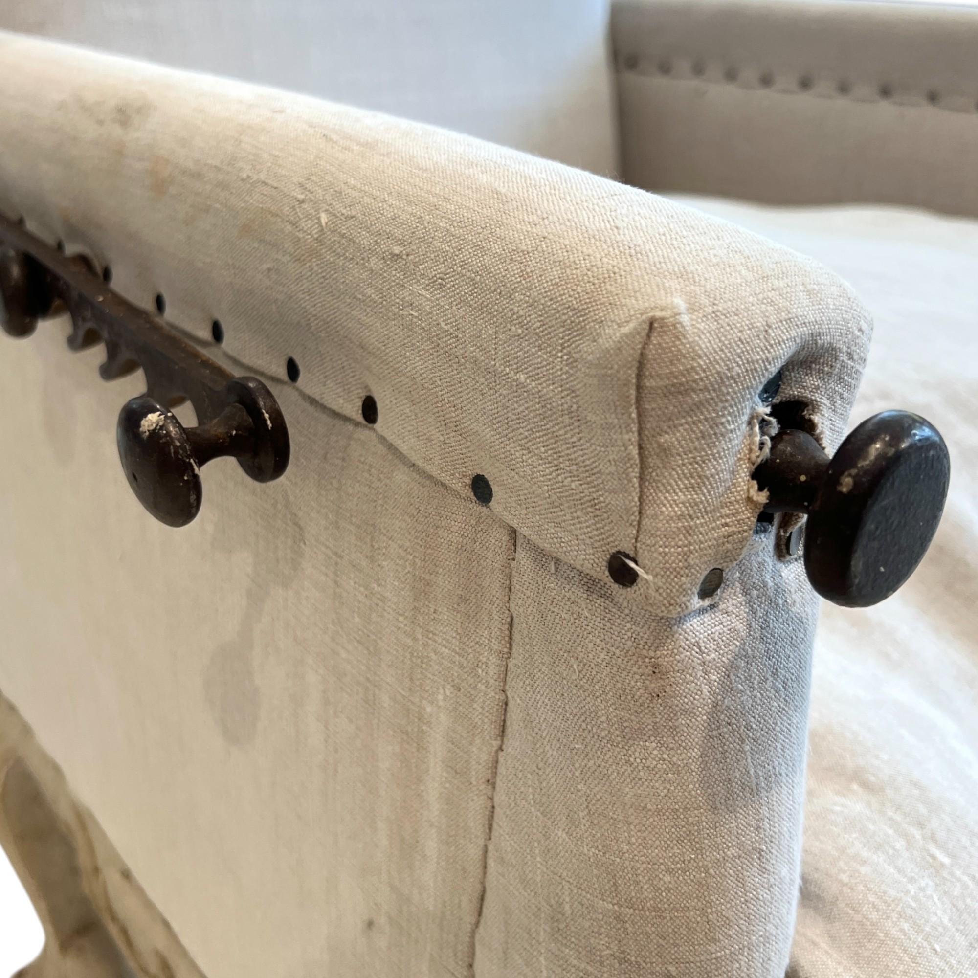 18. Jahrhundert Französisch Louis XV Antique Reclining Stuhl im Angebot 3