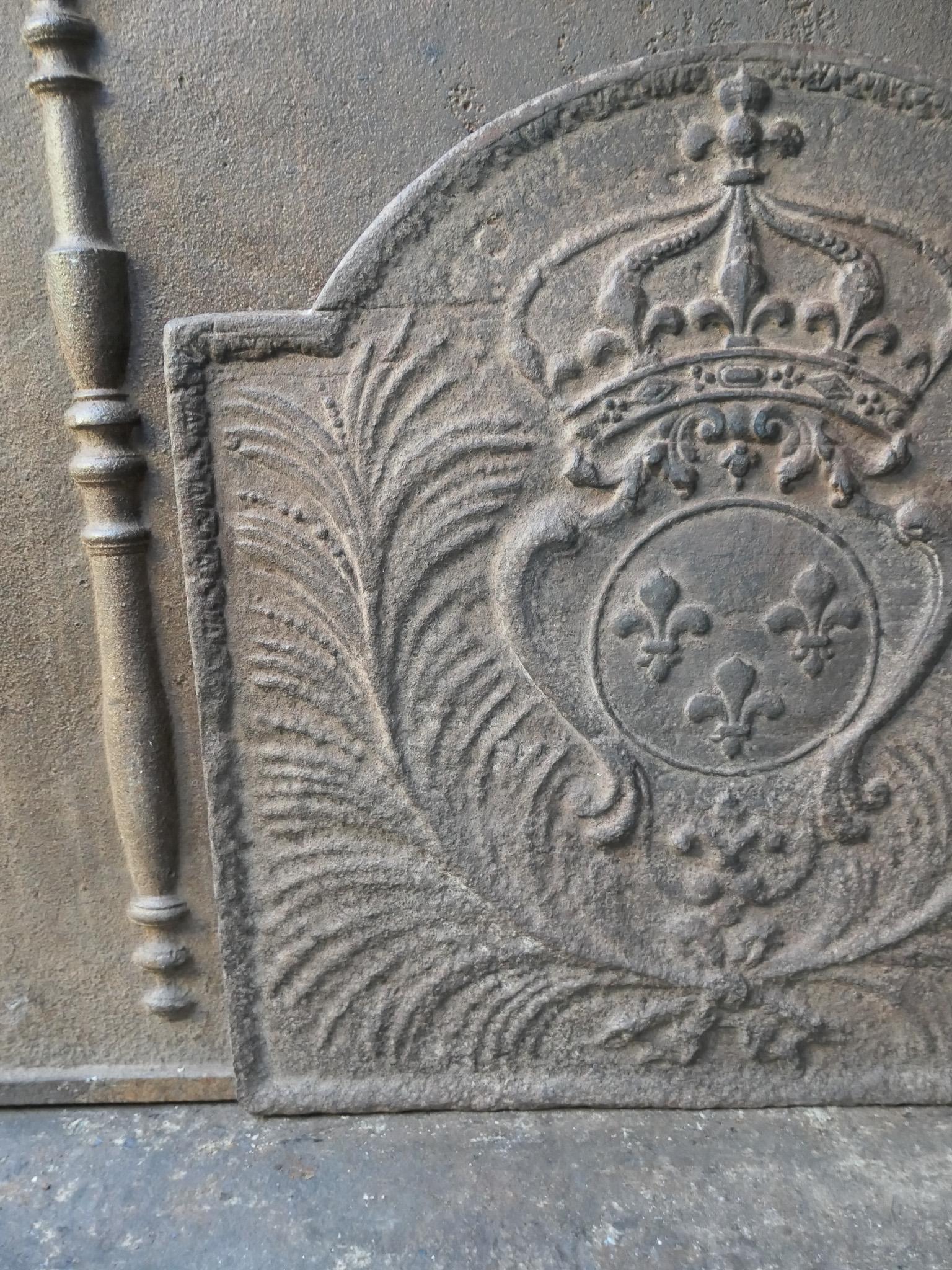 18th Century French Louis XV 'Arms of France' Fireback / Backsplash For Sale 5