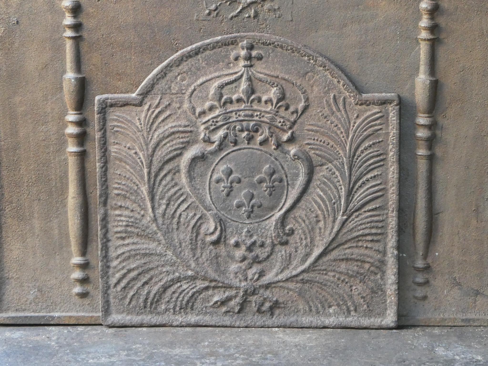 18th Century French Louis XV 'Arms of France' Fireback / Backsplash In Good Condition For Sale In Amerongen, NL