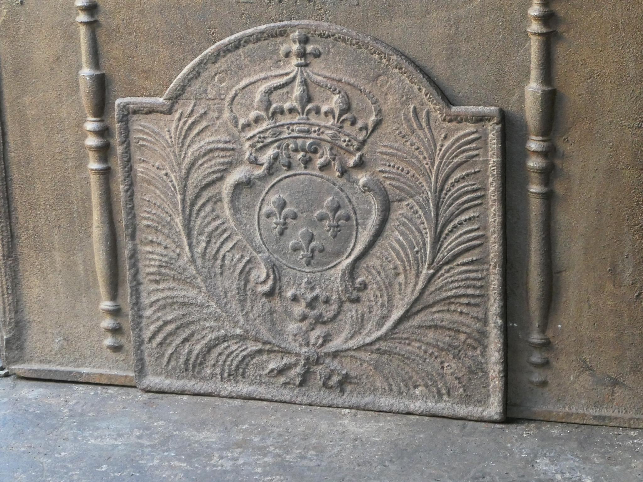 18th Century and Earlier 18th Century French Louis XV 'Arms of France' Fireback / Backsplash For Sale