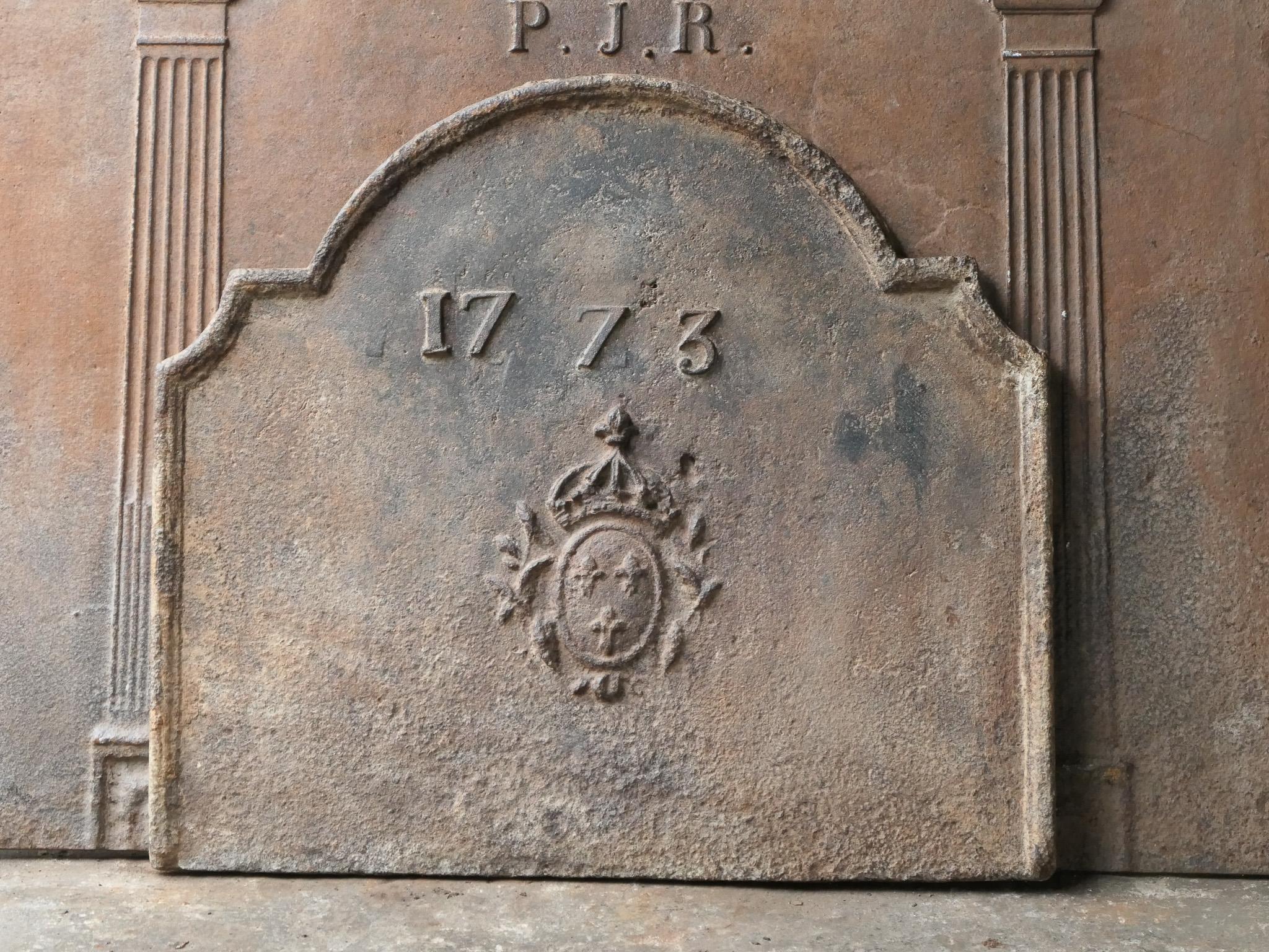 18th Century and Earlier 18th Century French Louis XV 'Arms of France' Fireback / Backsplash, Dated 1773 For Sale