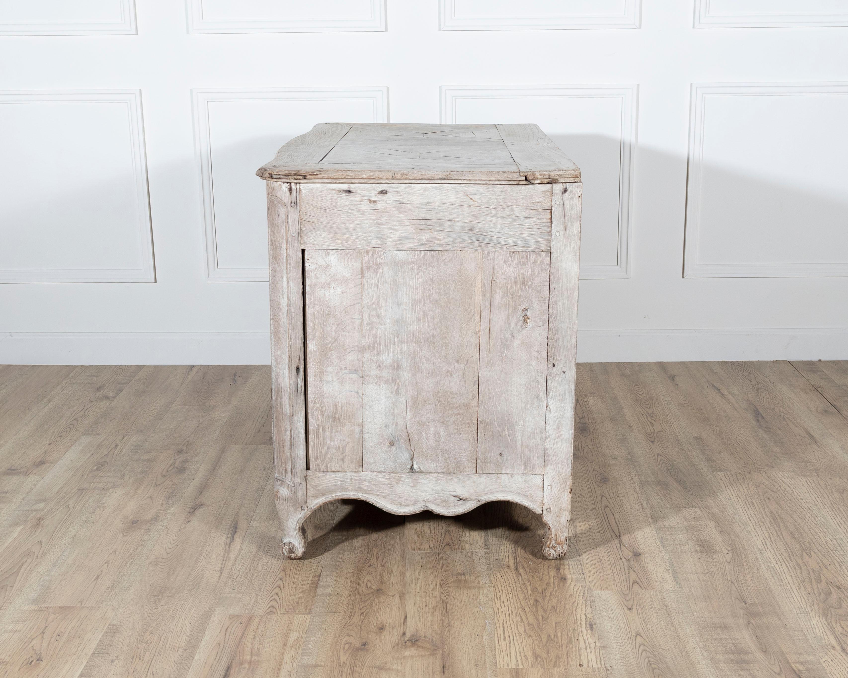 18th Century French Louis XV Bleached Oak Curved Commode with Parquet Top For Sale 5