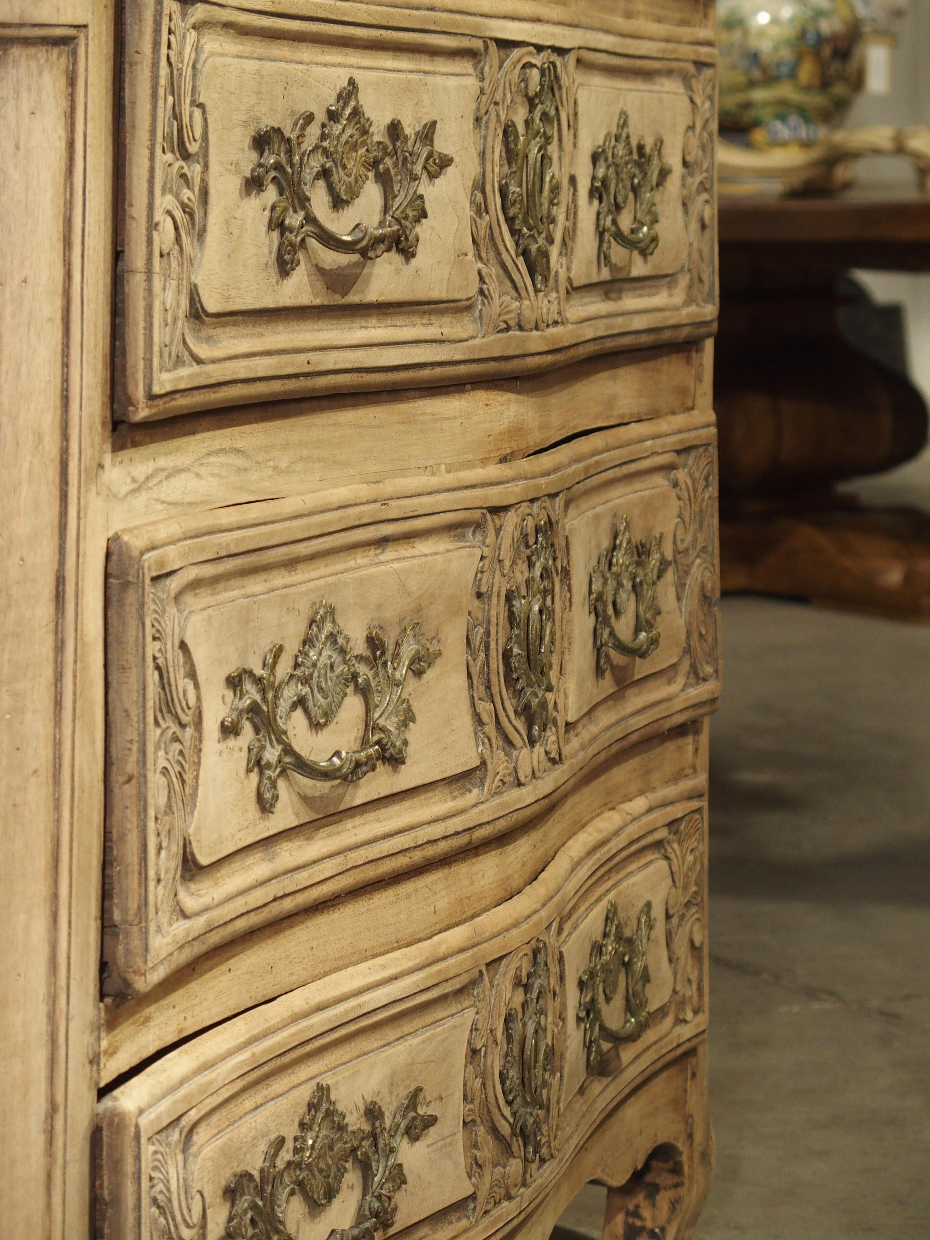 18th Century French Louis XV Bleached Walnut Commode 1