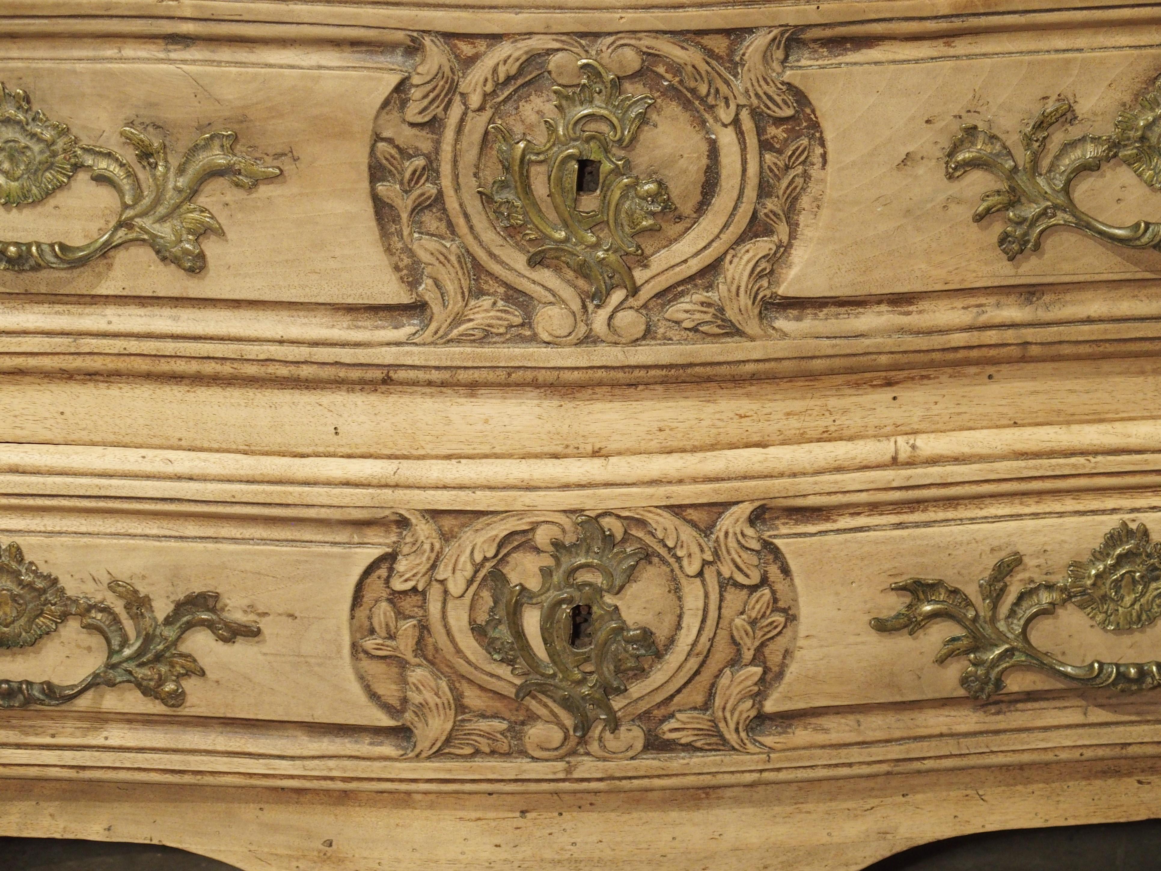 18th Century French Louis XV Bleached Walnut Commode 5