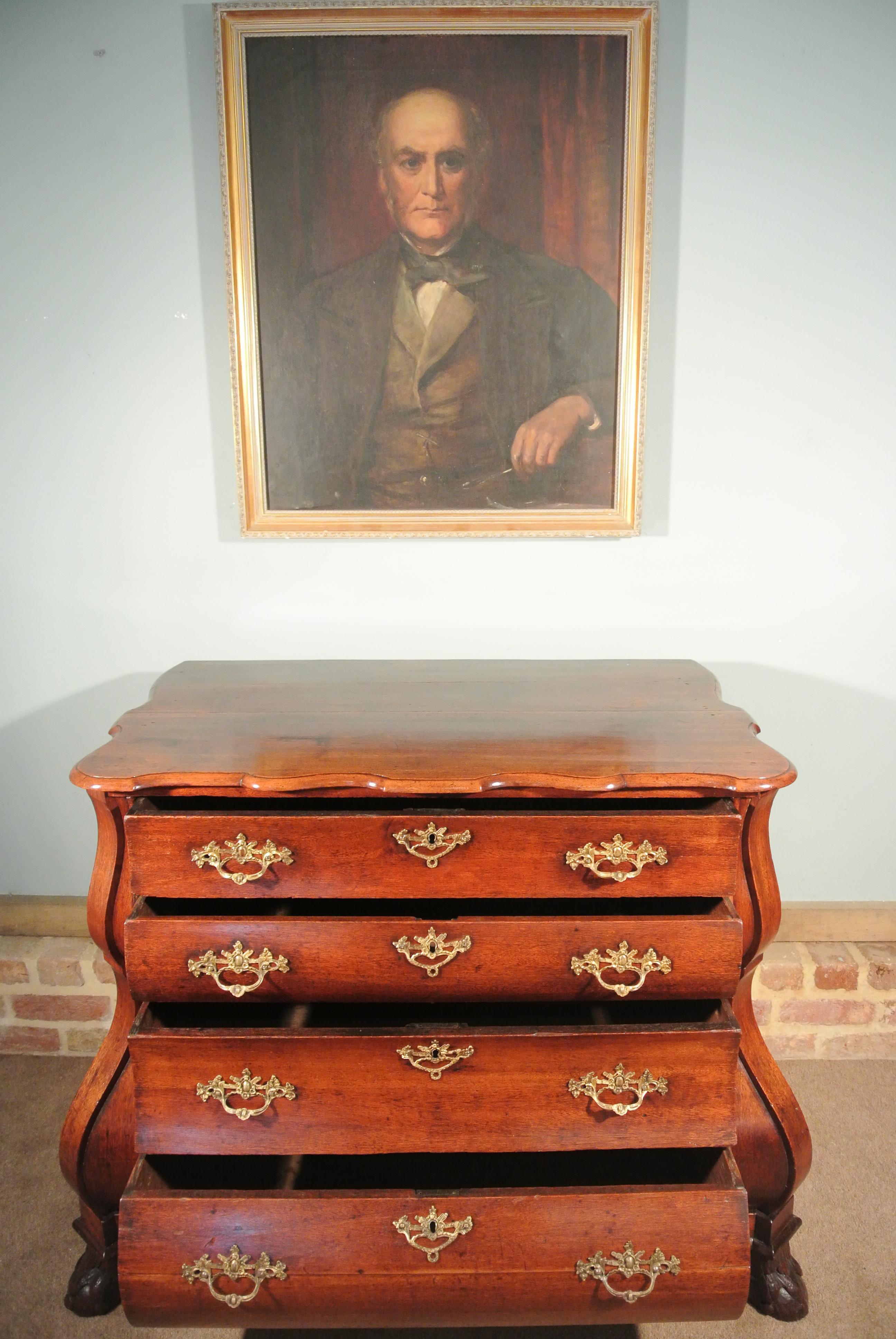 18th Century French Louis XV Bombe Cherry Chest of Drawers, circa 1780 For Sale 2