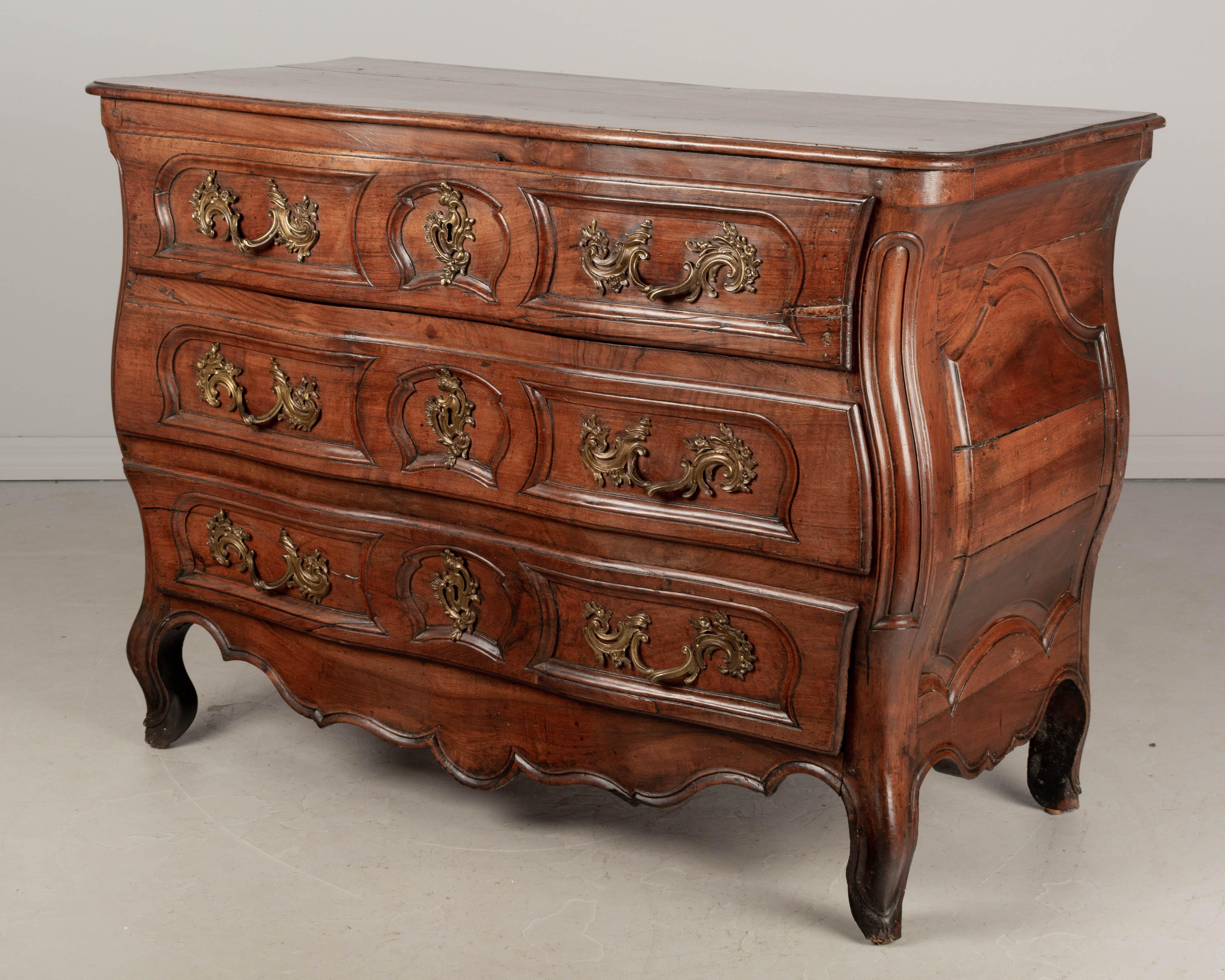 Hand-Carved 18th Century French Louis XV Bombé Commode For Sale