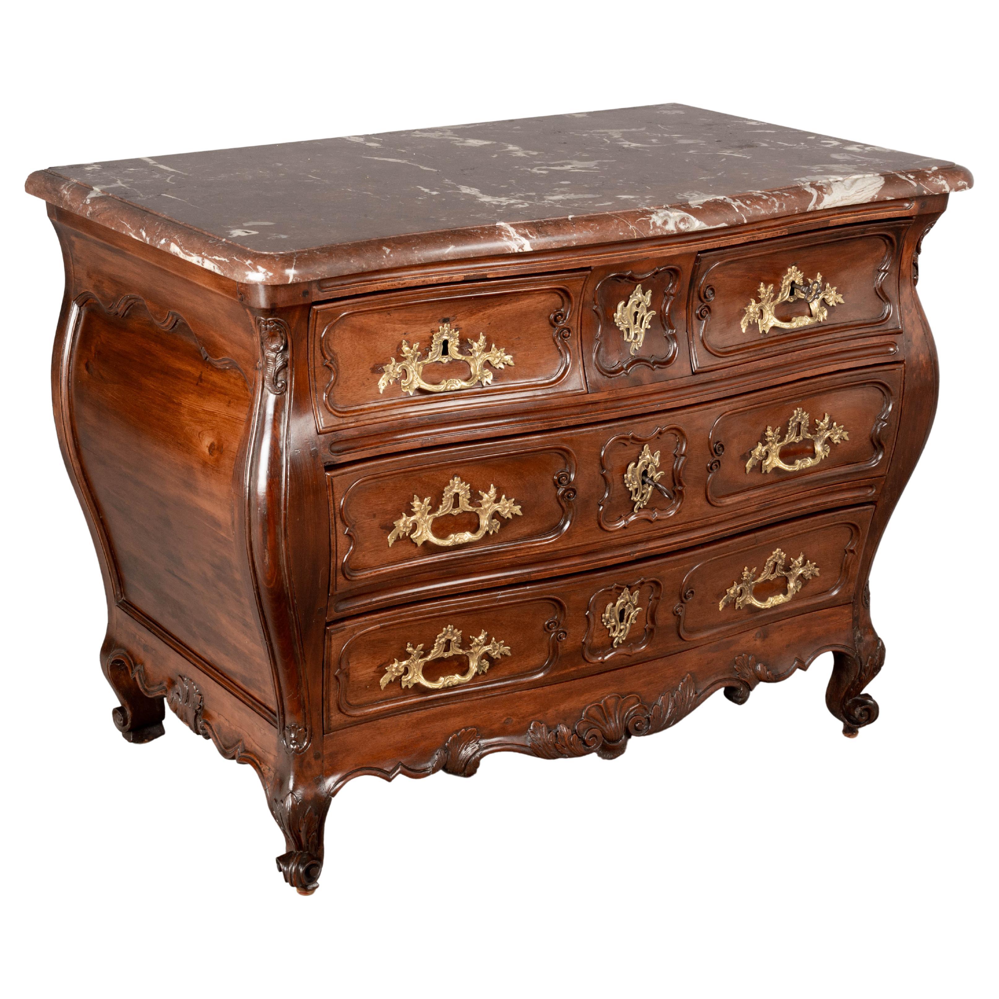 Commode Bordelaise française du 18ème siècle de style Louis XV