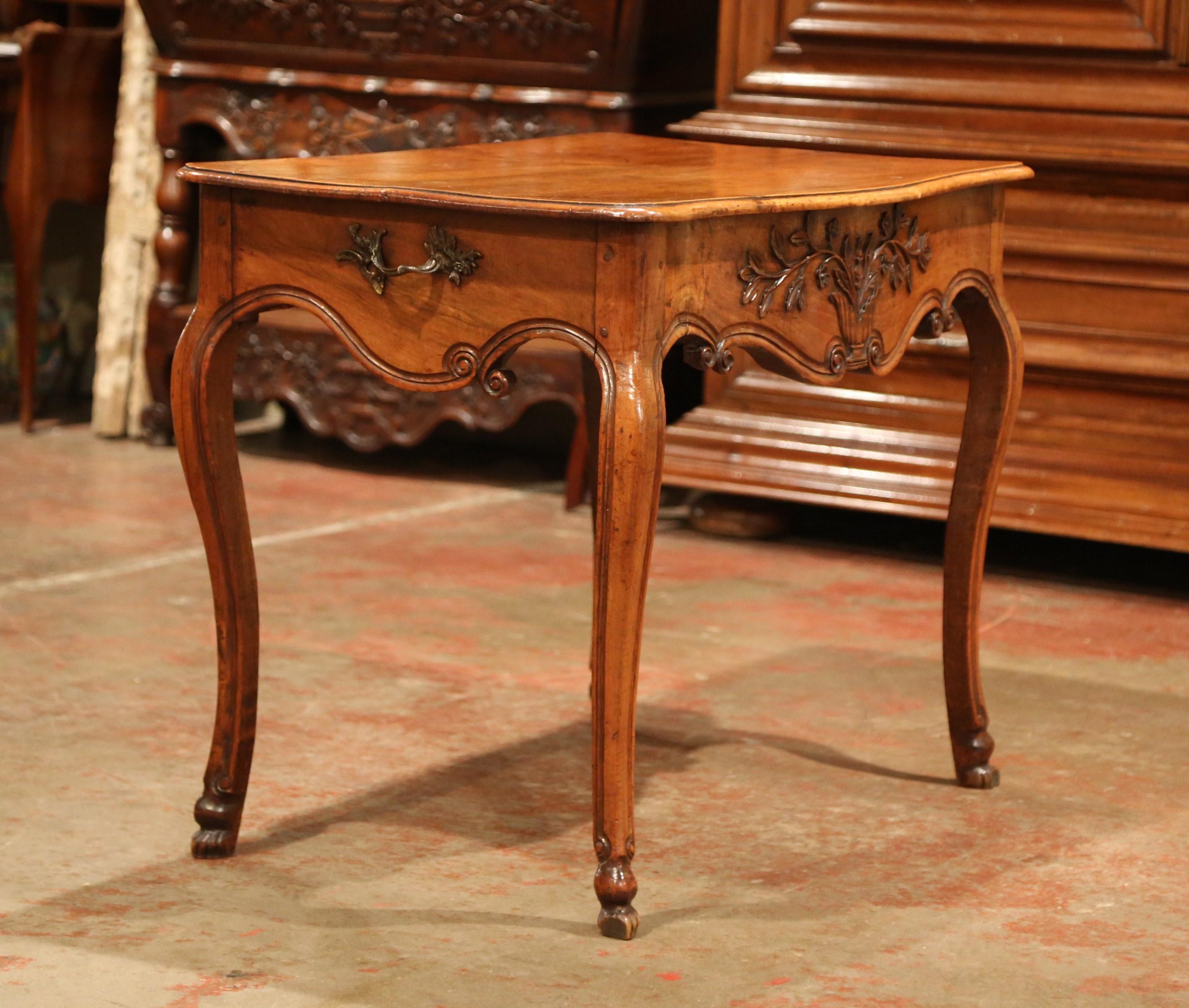 18th Century French Louis XV Carved Bombe Walnut Console Table from Provence 3