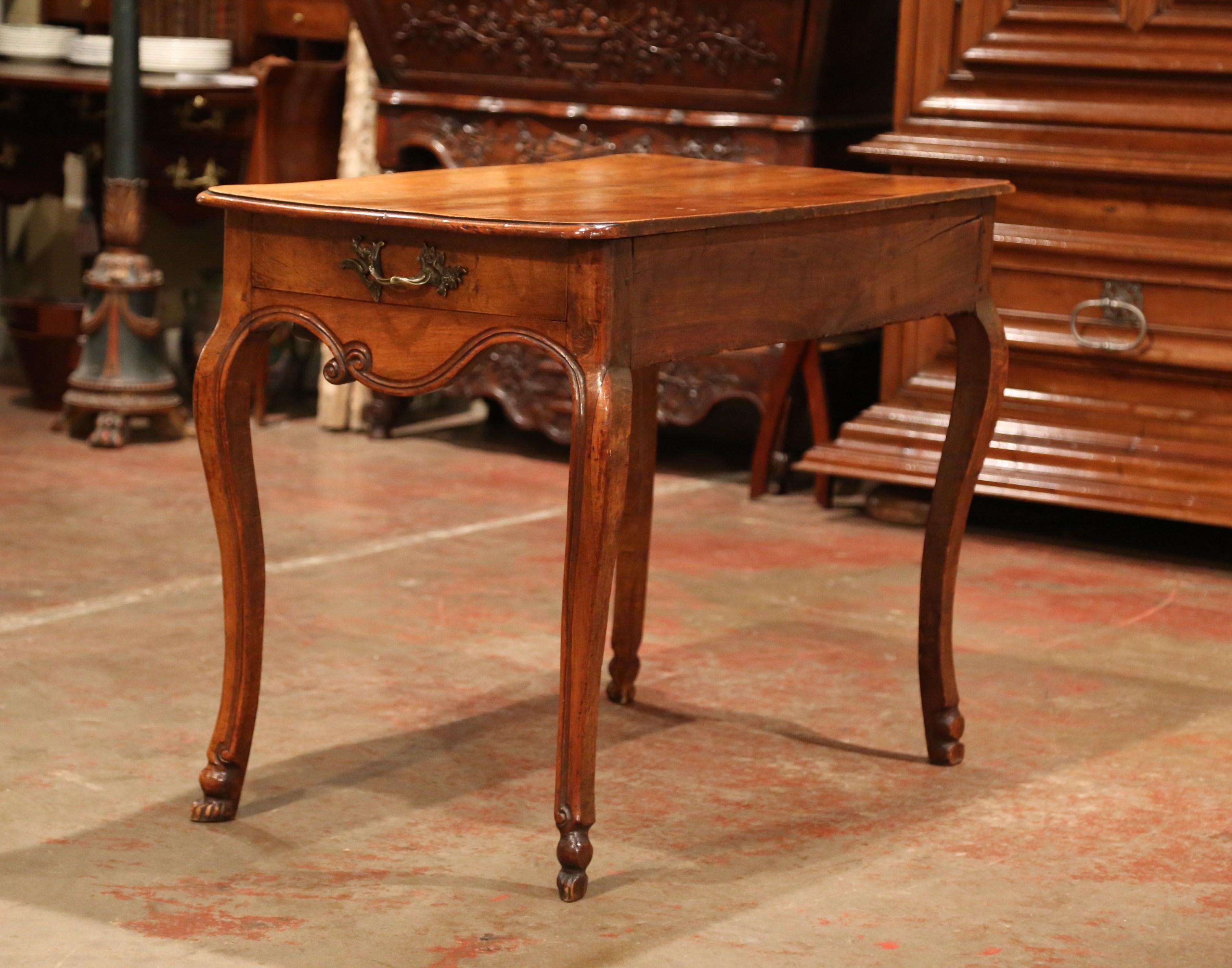 18th Century French Louis XV Carved Bombe Walnut Console Table from Provence 5