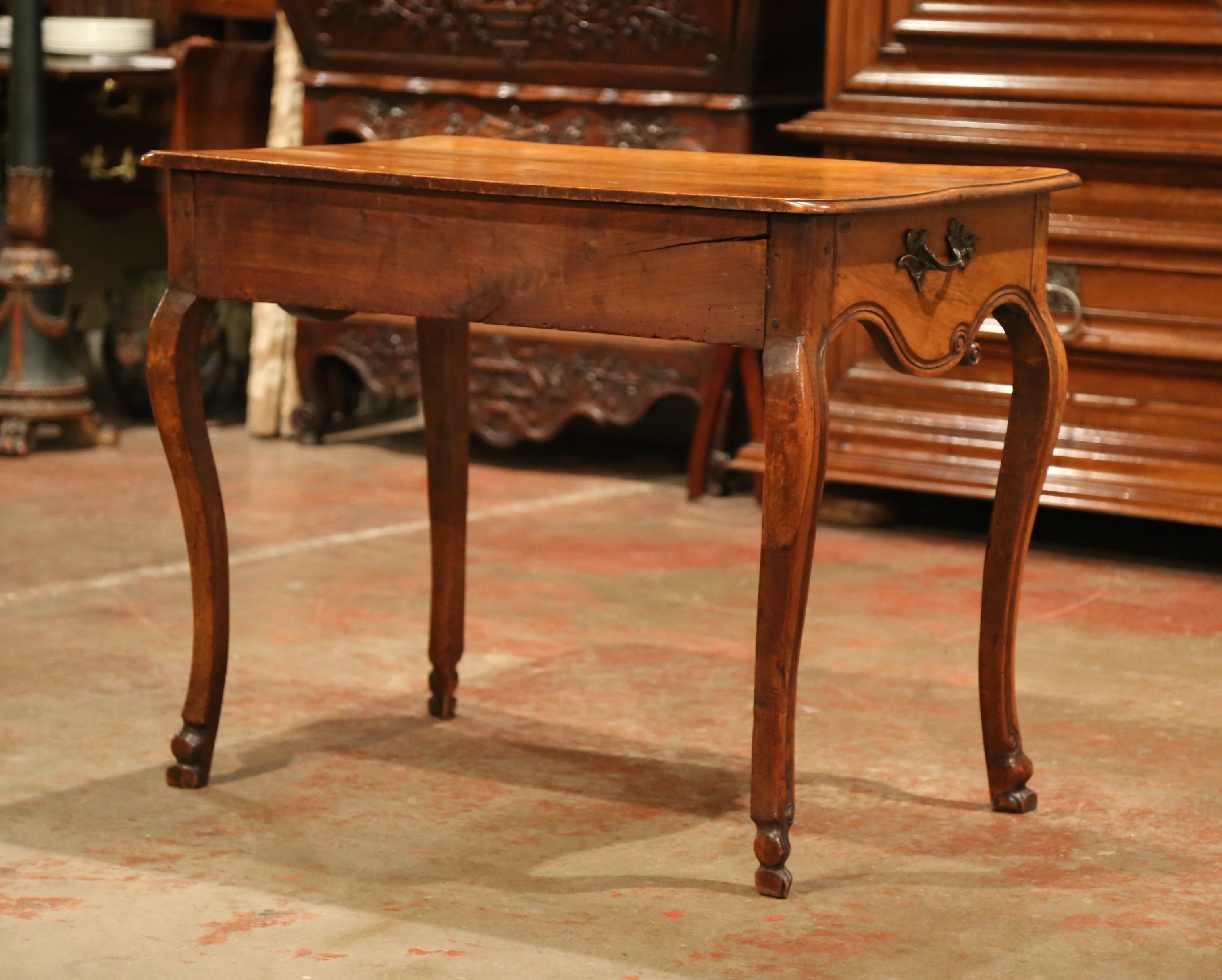 18th Century French Louis XV Carved Bombe Walnut Console Table from Provence 6