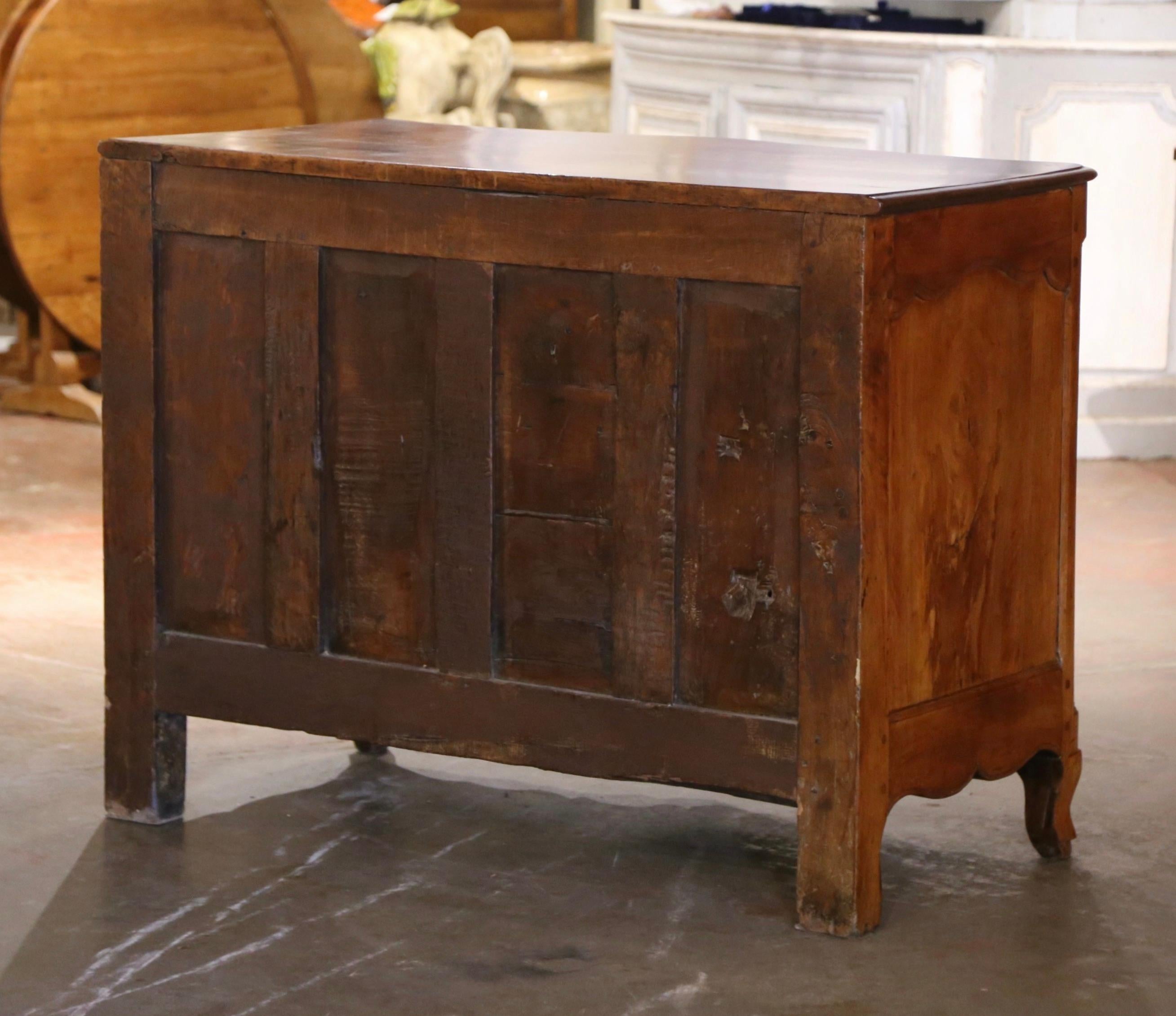 18th Century French Louis XV Carved Elm and Chestnut Three-Drawer Commode Chest For Sale 6