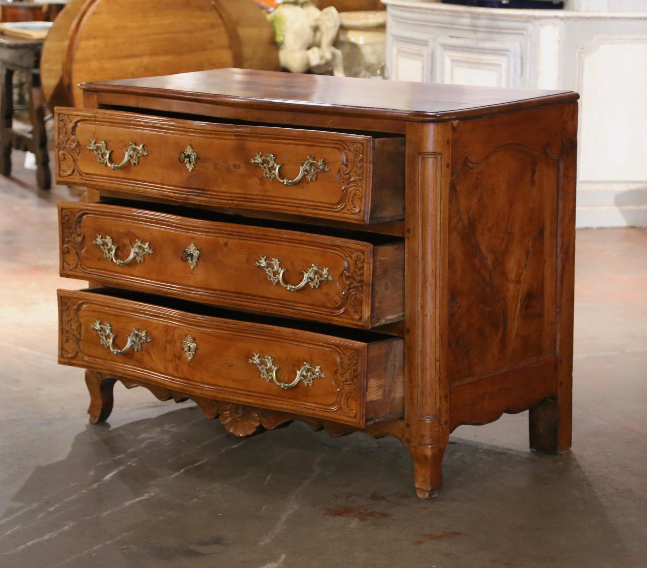 18th Century French Louis XV Carved Elm and Chestnut Three-Drawer Commode Chest For Sale 4