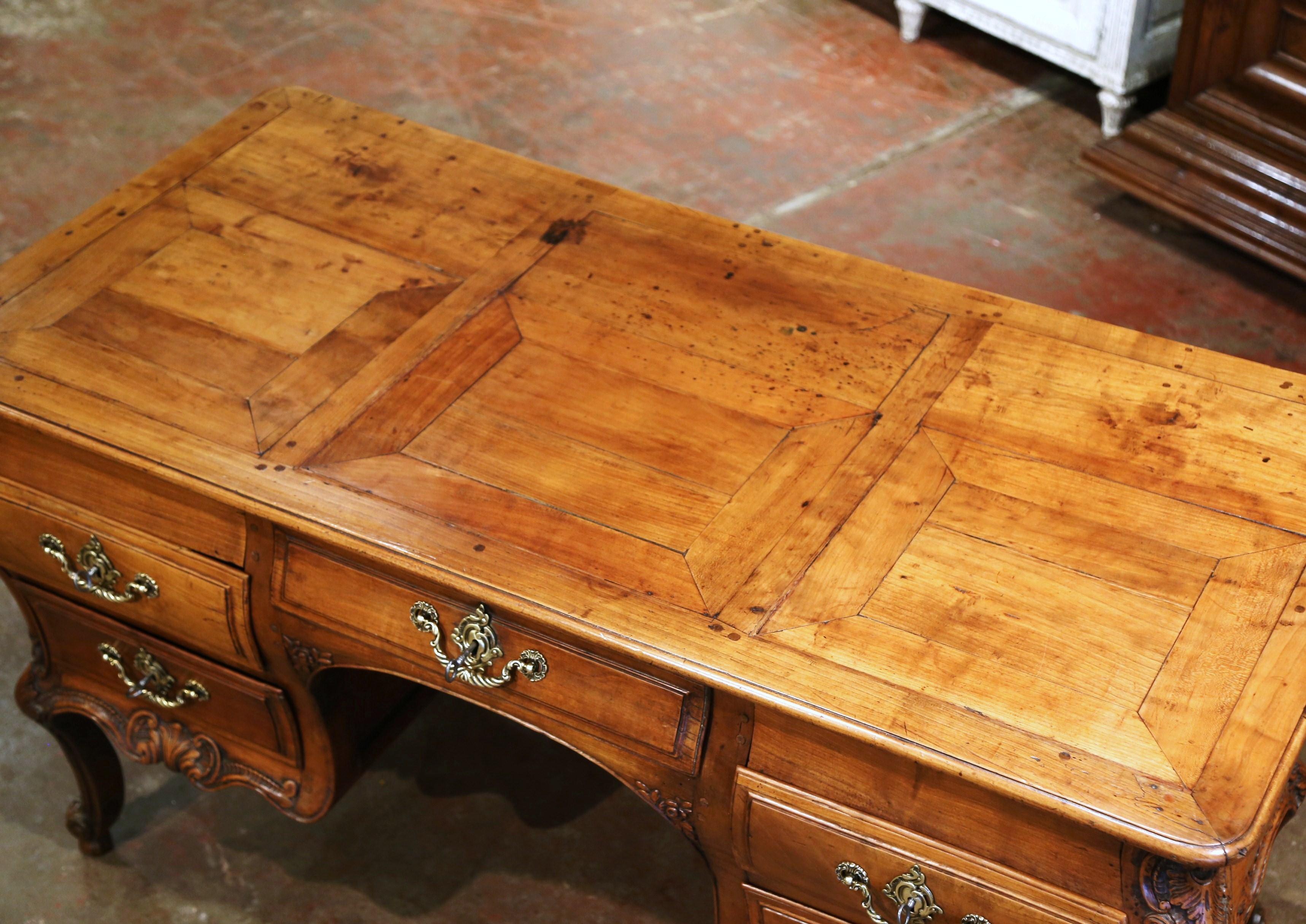 18th Century French Louis XV Carved Serpentine Cherry Desk with Parquetry Top For Sale 3