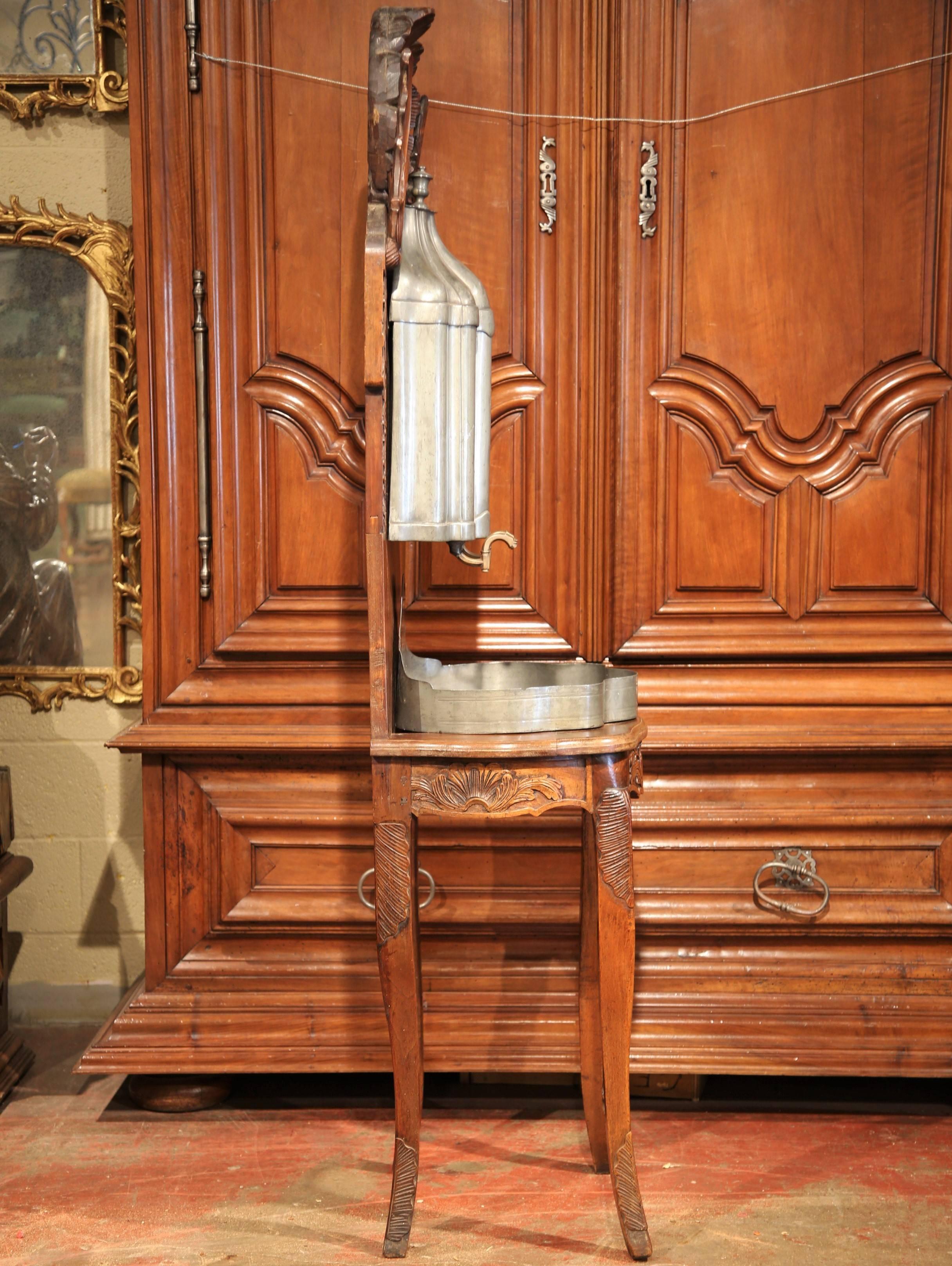 18th Century French Louis XV Carved Walnut and Pewter Fountain Lavabo on Stand For Sale 5
