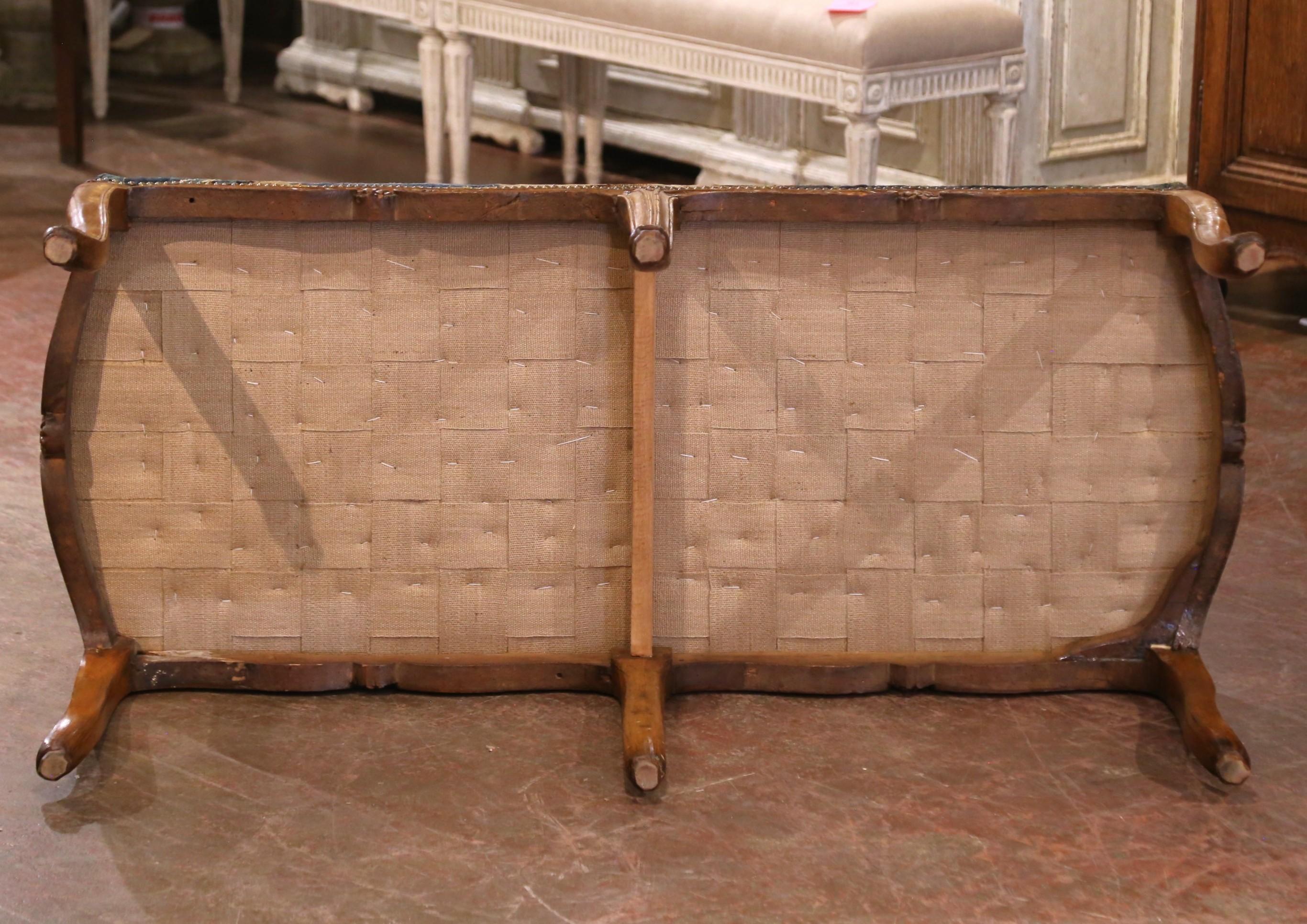 18th Century French Louis XV Carved Walnut Banquette with Aubusson Tapestry 8