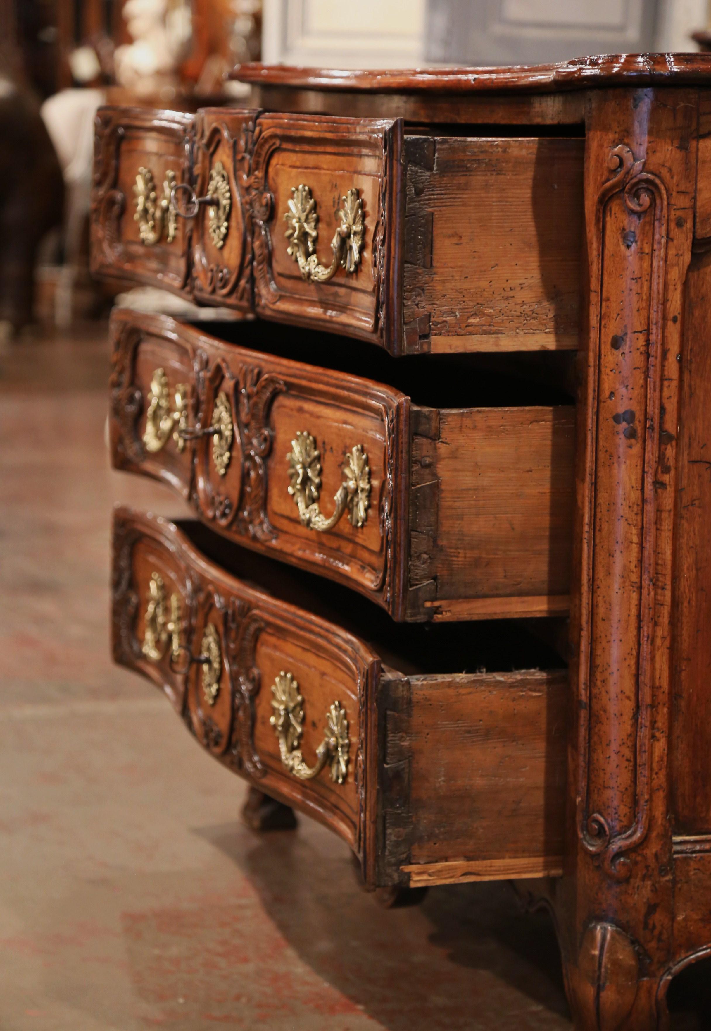 18th Century French Louis XV Carved Walnut Bombe Chest of Drawers from Lyon 3