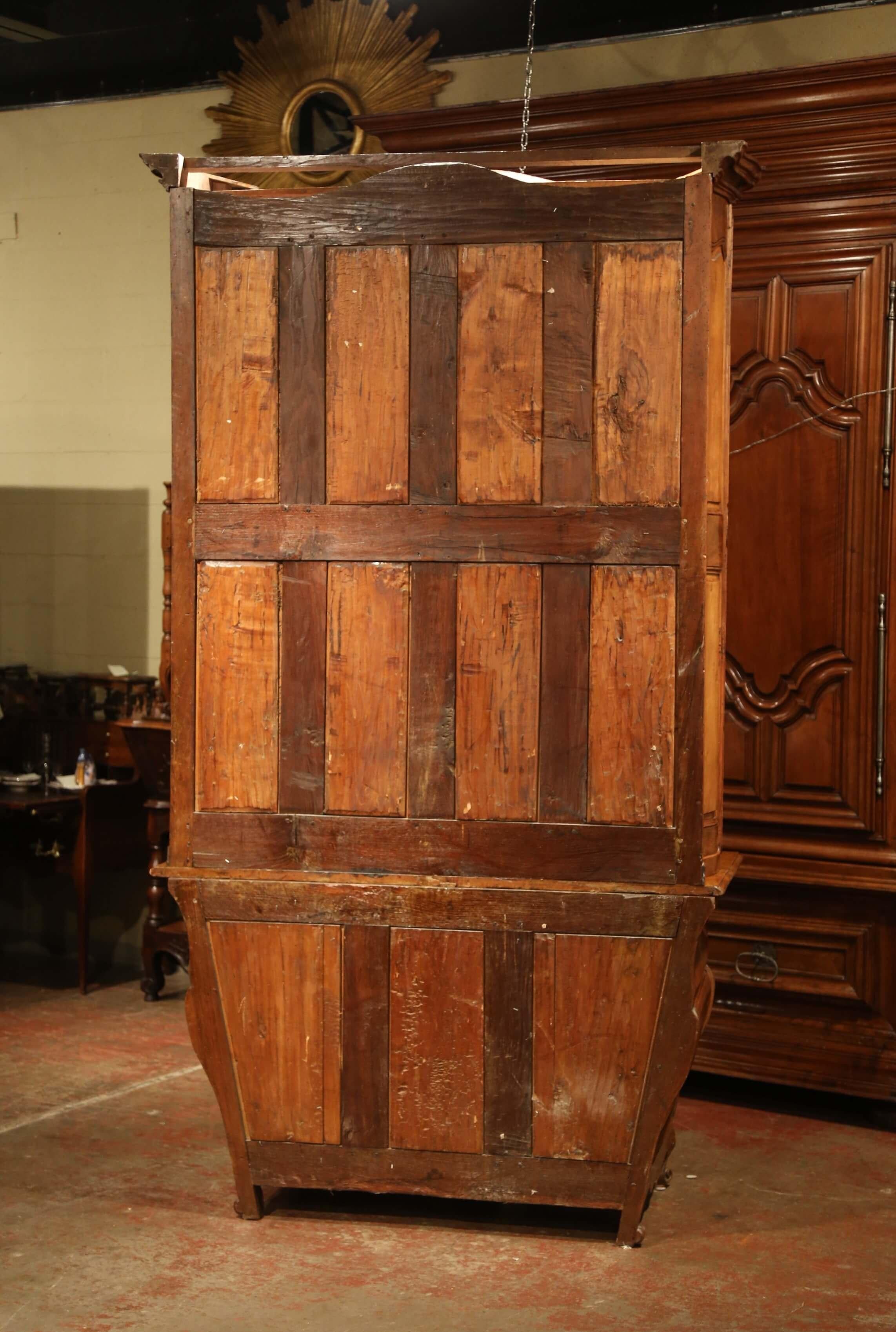 18th Century French Louis XV Carved Walnut Bombe Secretary Bookcase For Sale 12