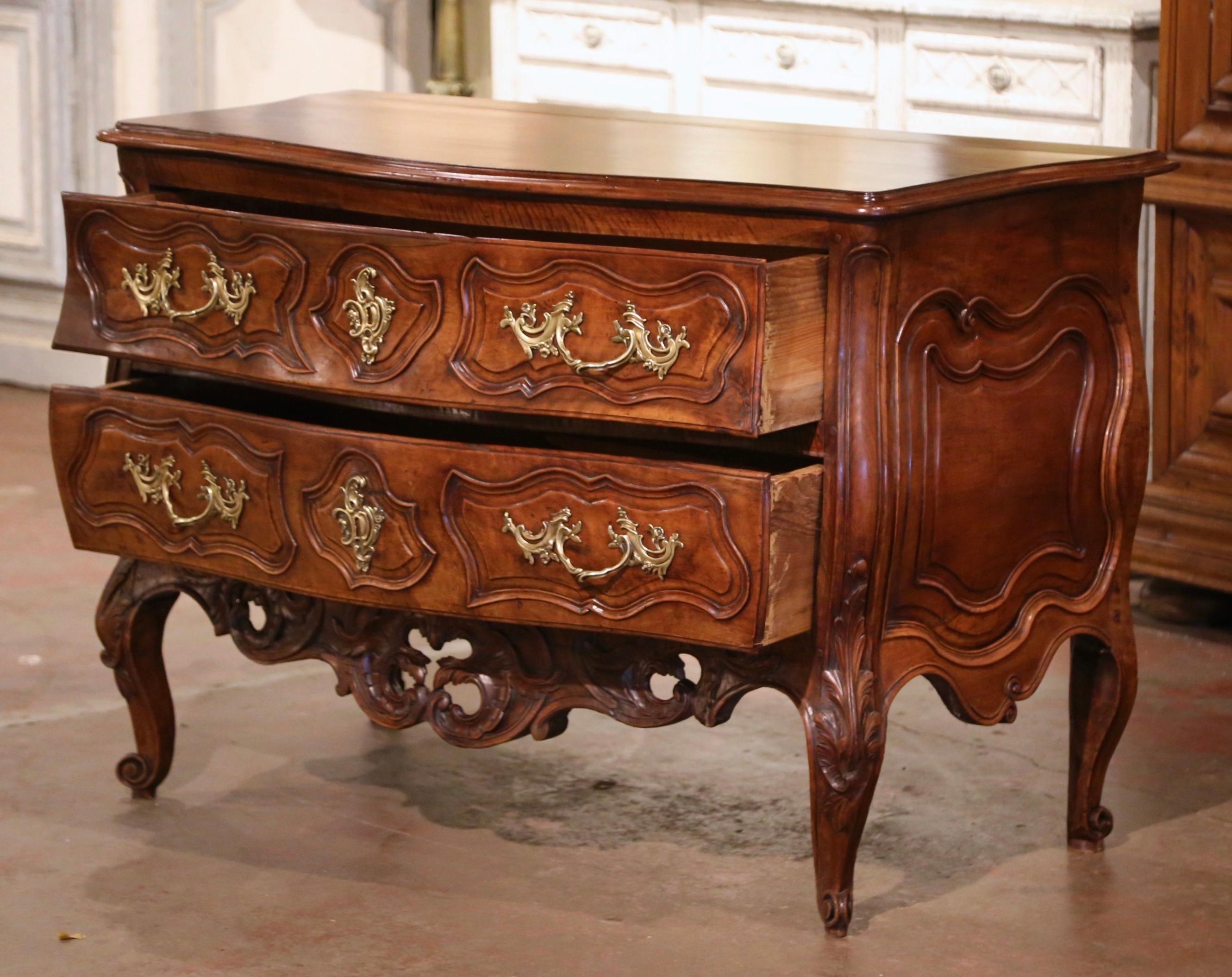 18th Century French Louis XV Carved Walnut Bombe Two-Drawer Commode from Nimes  For Sale 4