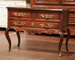 18. Jahrhundert Französisch Louis XV geschnitzt Nussbaum Zwei-Schublade Kommode