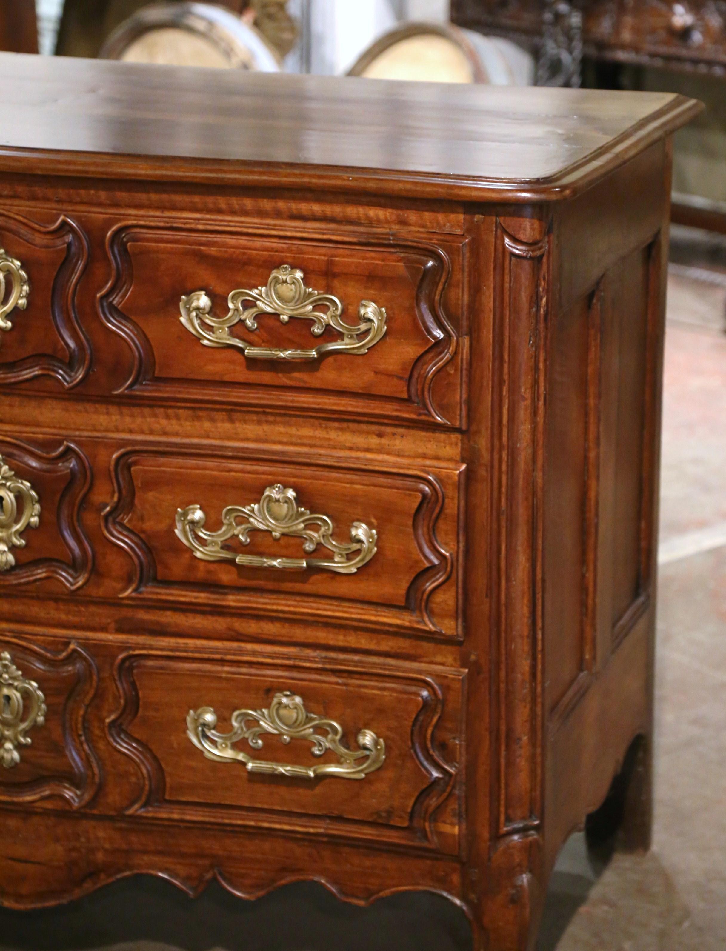 18th Century French Louis XV Carved Walnut Three-Drawer Commode Chest from Lyon In Excellent Condition For Sale In Dallas, TX