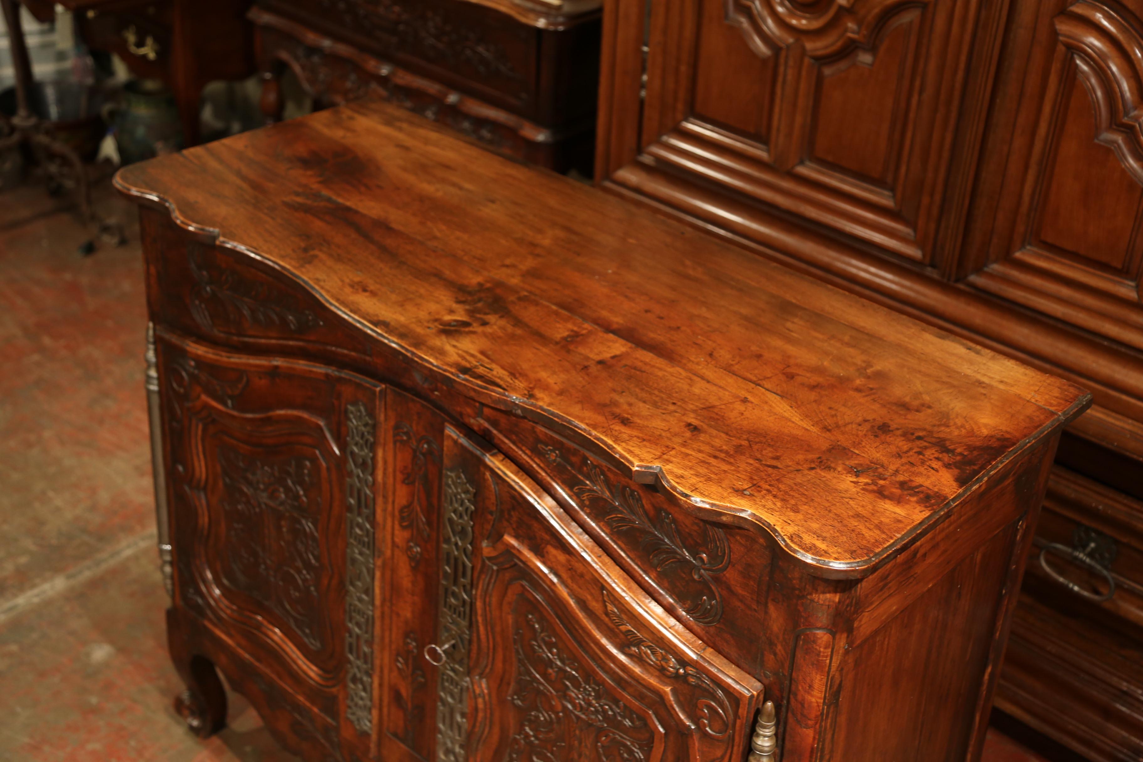 18th Century, French Louis XV Carved Walnut Two-Door Buffet from Provence In Excellent Condition In Dallas, TX