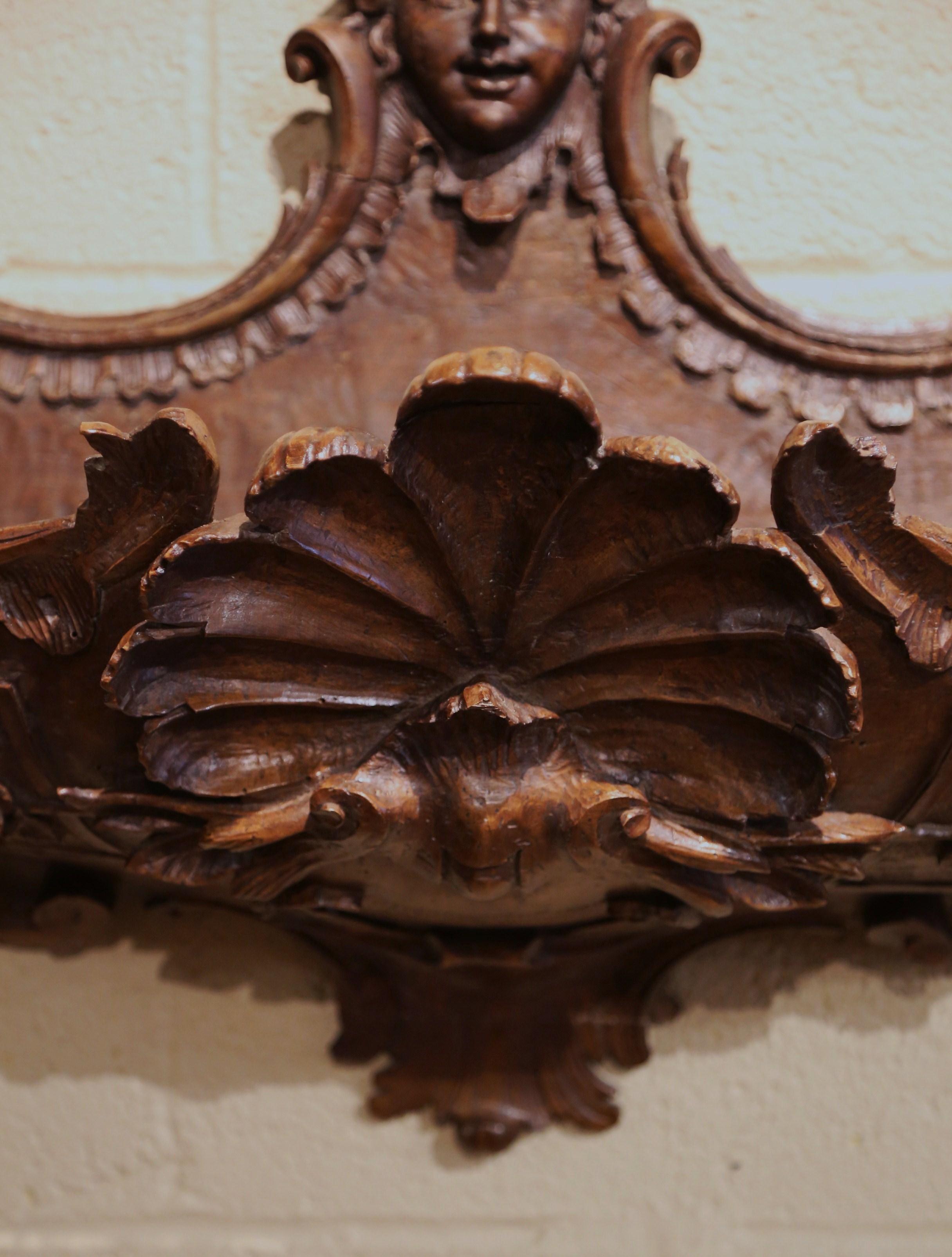18th Century French Louis XV Carved Walnut Wall Jardiniere with Shell Motif For Sale 5