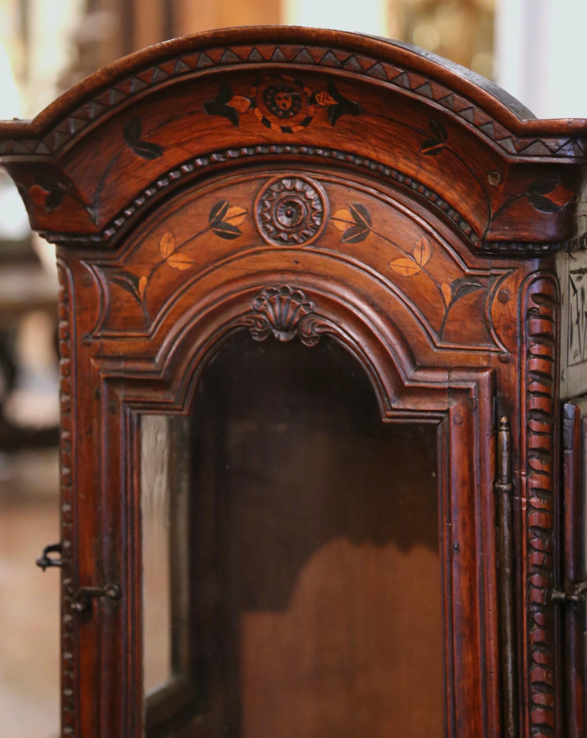 18th Century French Louis XV Carved Walnut Wall Vitrine Cabinet with Glass In Excellent Condition In Dallas, TX
