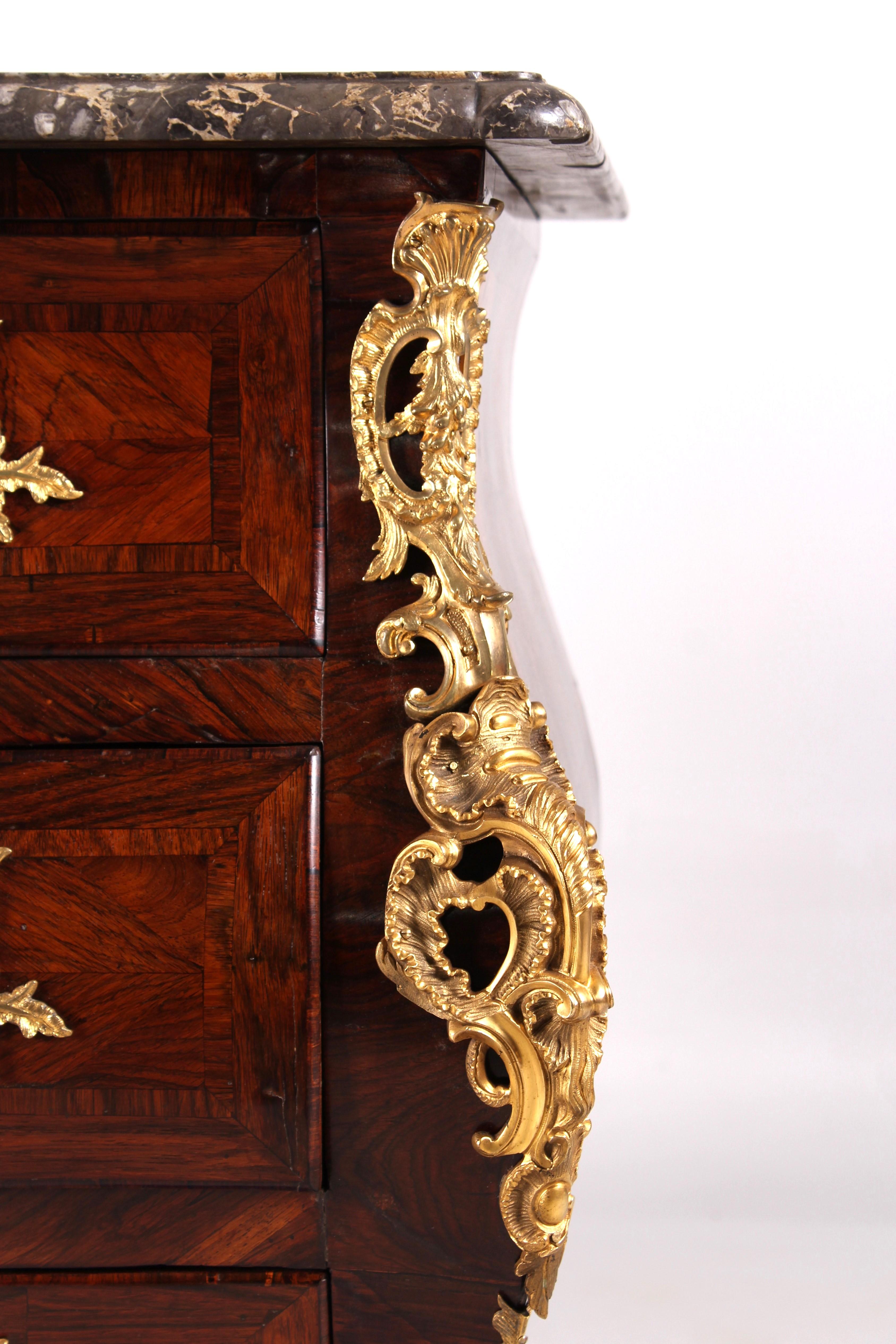 18th Century French Louis XV Chest of Drawers, stamped COULON, Paris circa 1750 For Sale 6