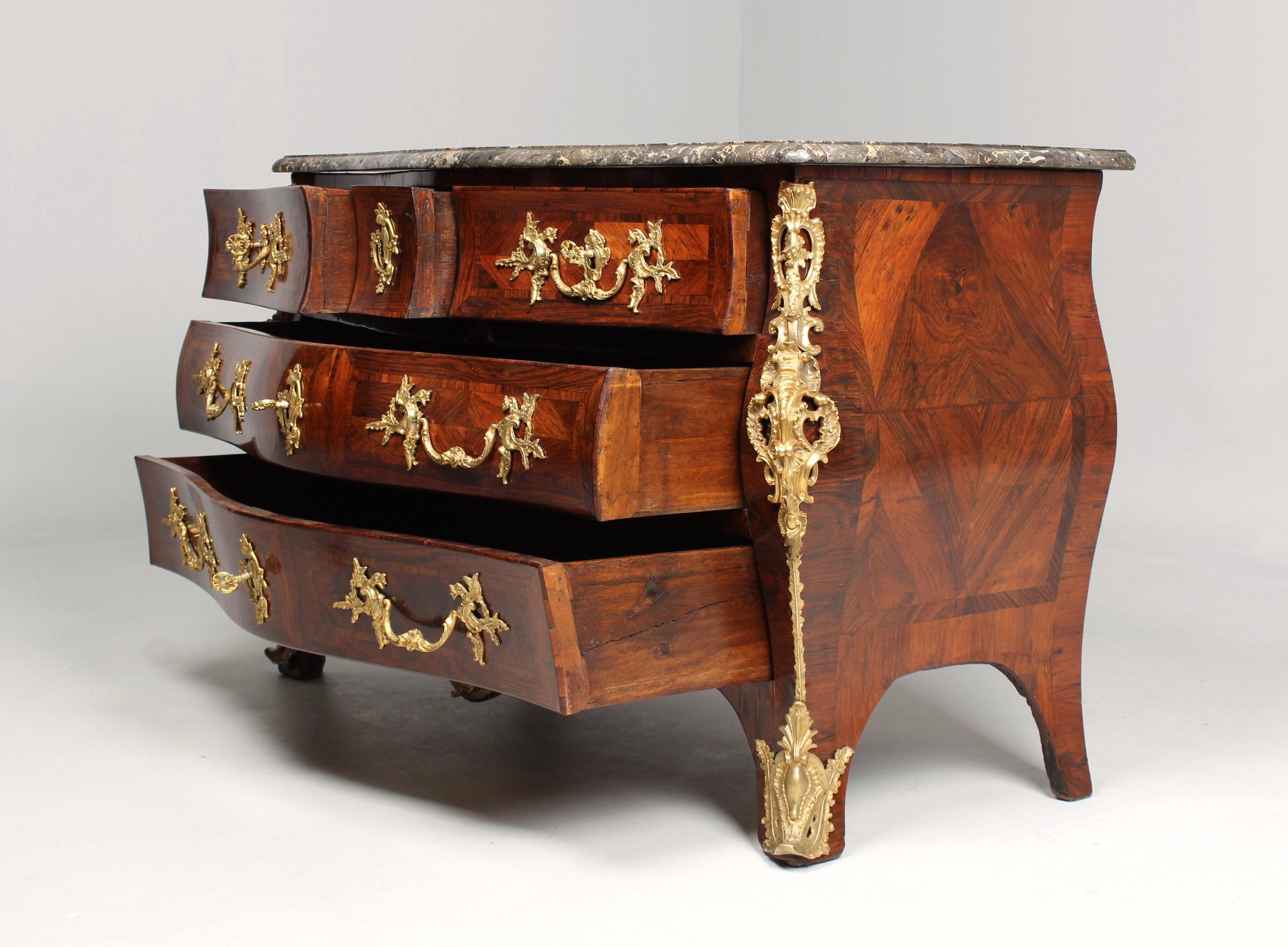 Marquetry 18th Century French Louis XV Chest of Drawers, stamped COULON, Paris circa 1750 For Sale