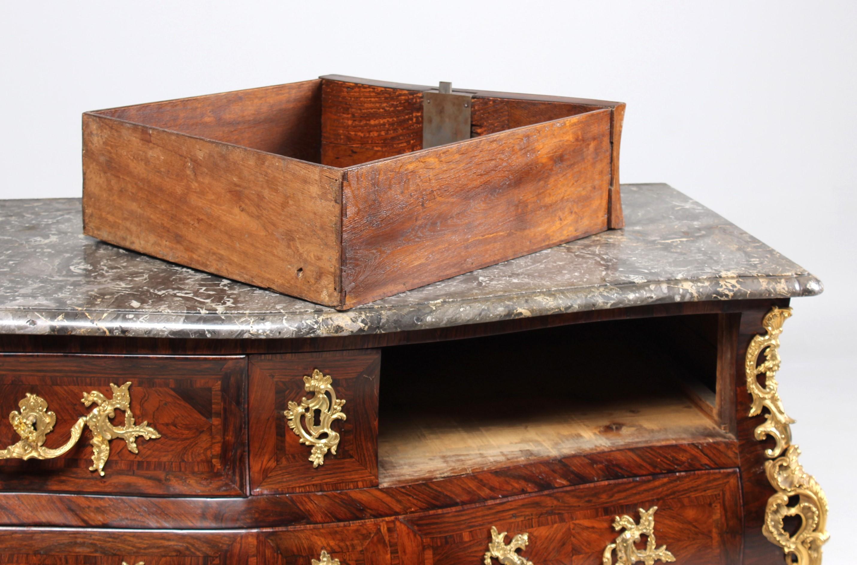 Bronze 18th Century French Louis XV Chest of Drawers, stamped COULON, Paris circa 1750 For Sale