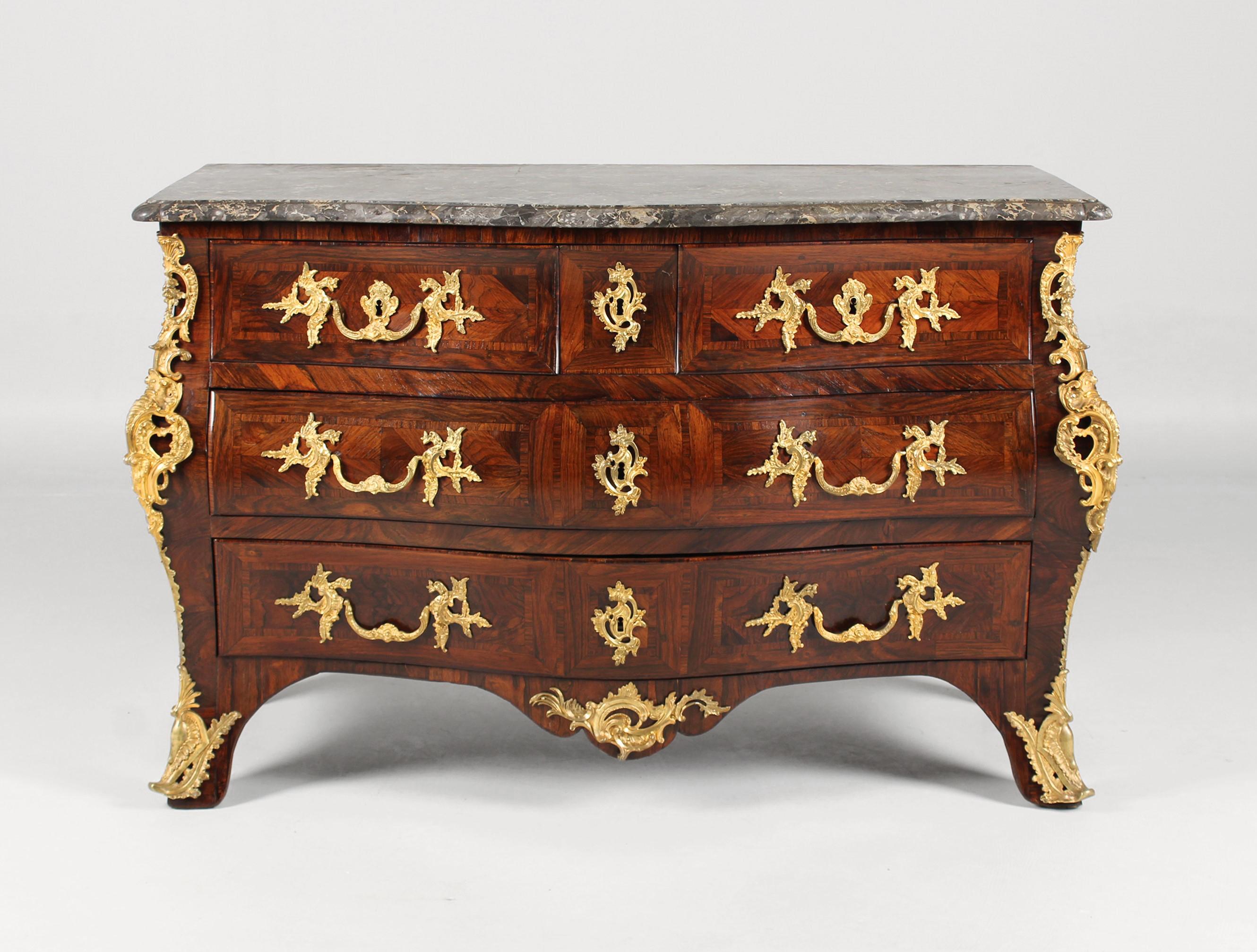 18th Century French Louis XV Chest of Drawers, stamped COULON, Paris circa 1750 For Sale 4