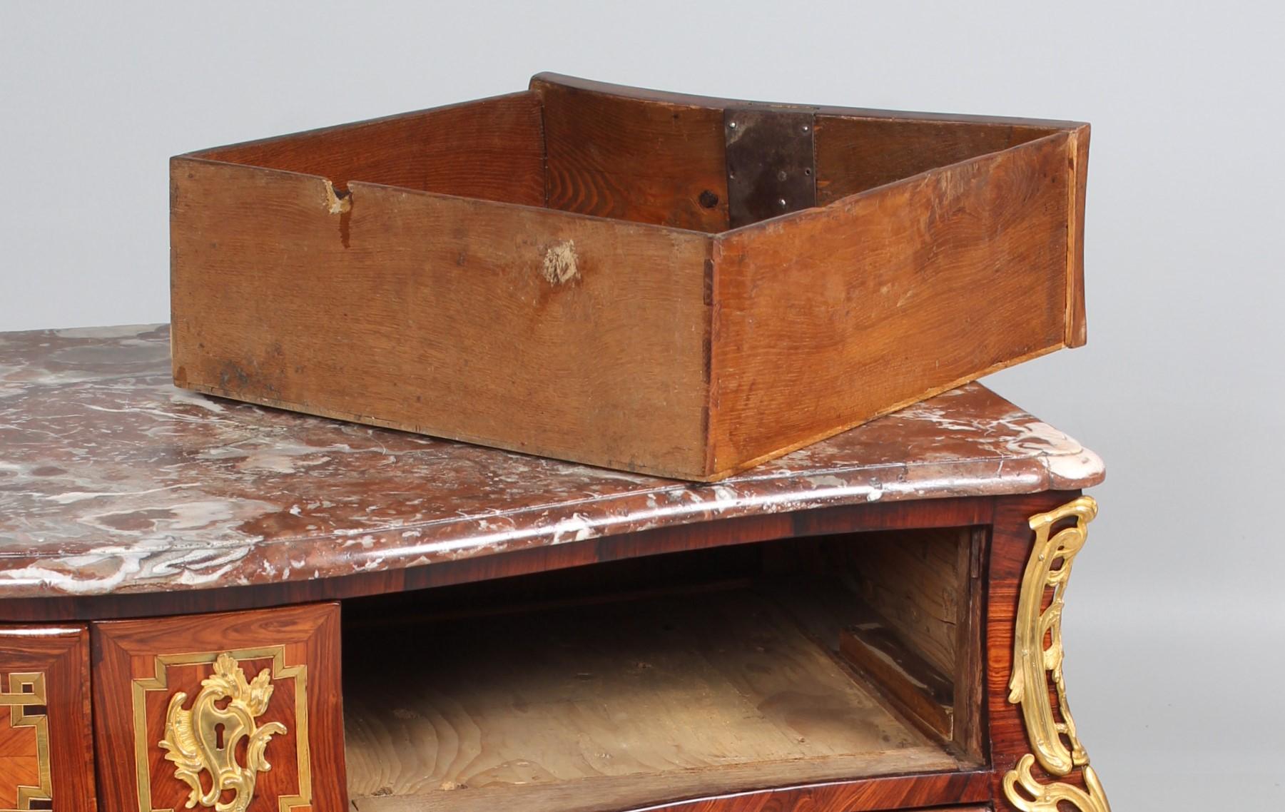 18th Century French Louis XV Chest, Rosewood, Ormolu, Stamped N.PETIT, c. 1765 11