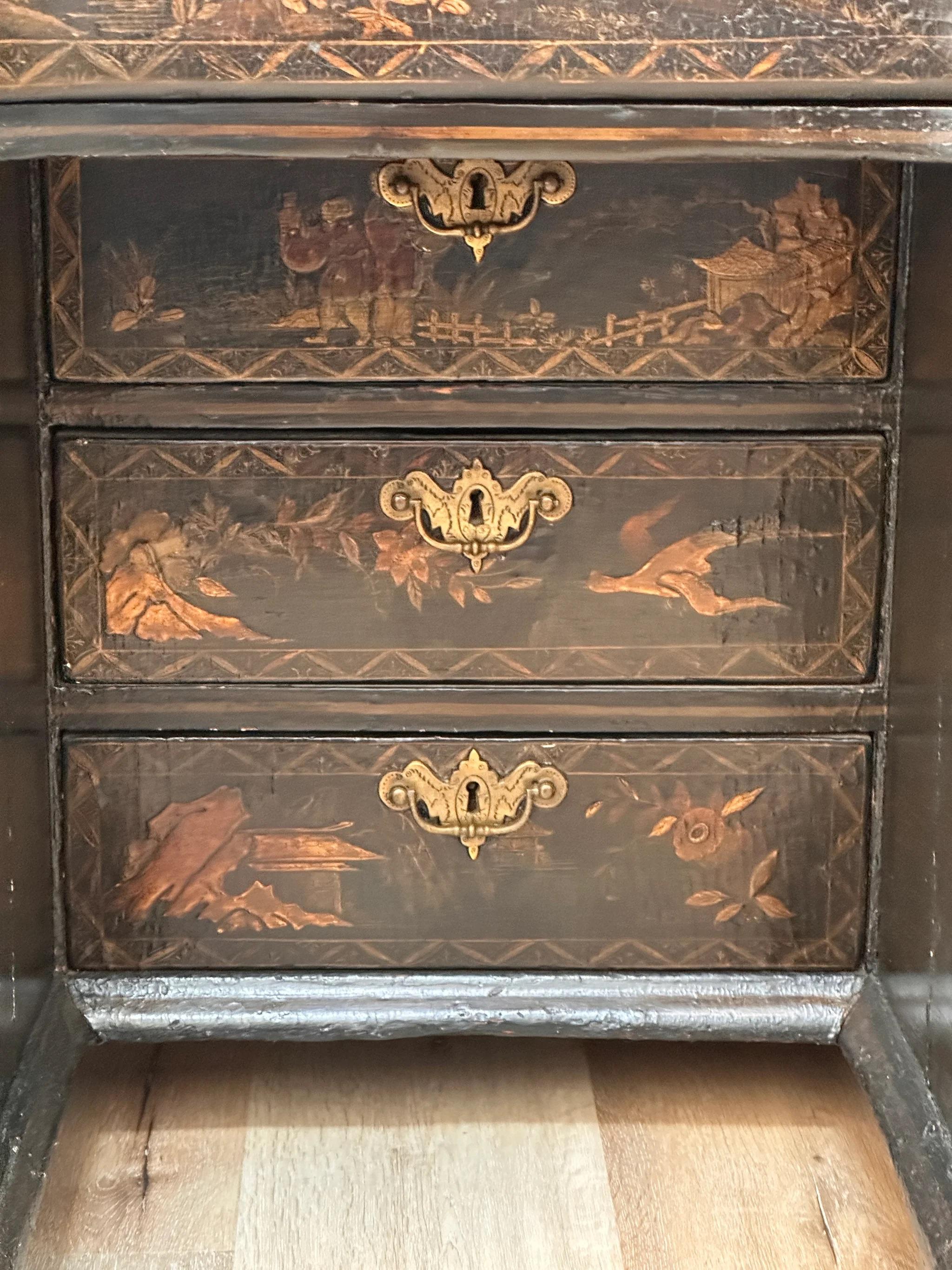 18th Century and Earlier 18th Century French Louis XV Chinoiserie Desk