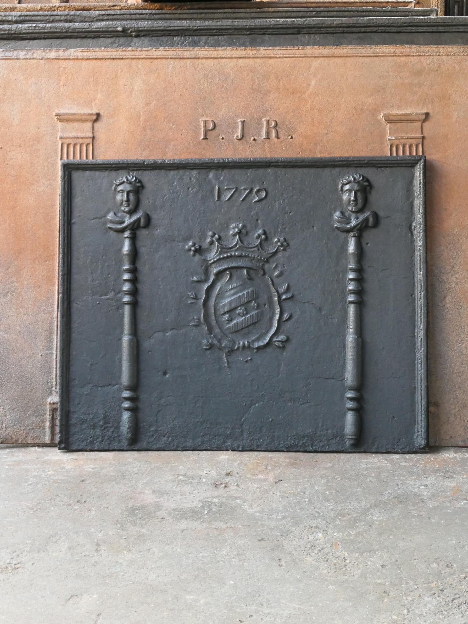 18th Century French Louis XV 'Coat of Arms' Fireback / Backsplash, Dated 1779 In Good Condition For Sale In Amerongen, NL