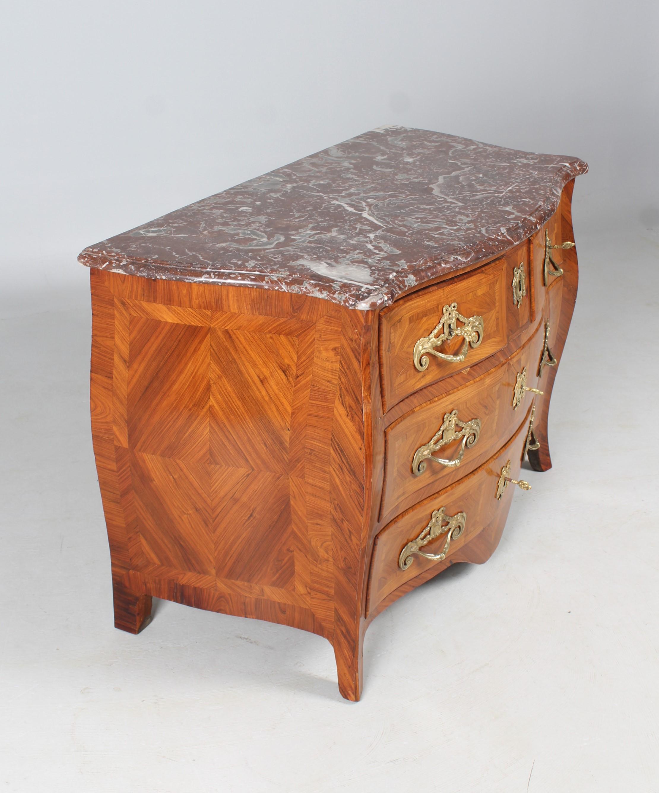 18th Century French Louis XV Commode, Chest of Drawers For Sale 6