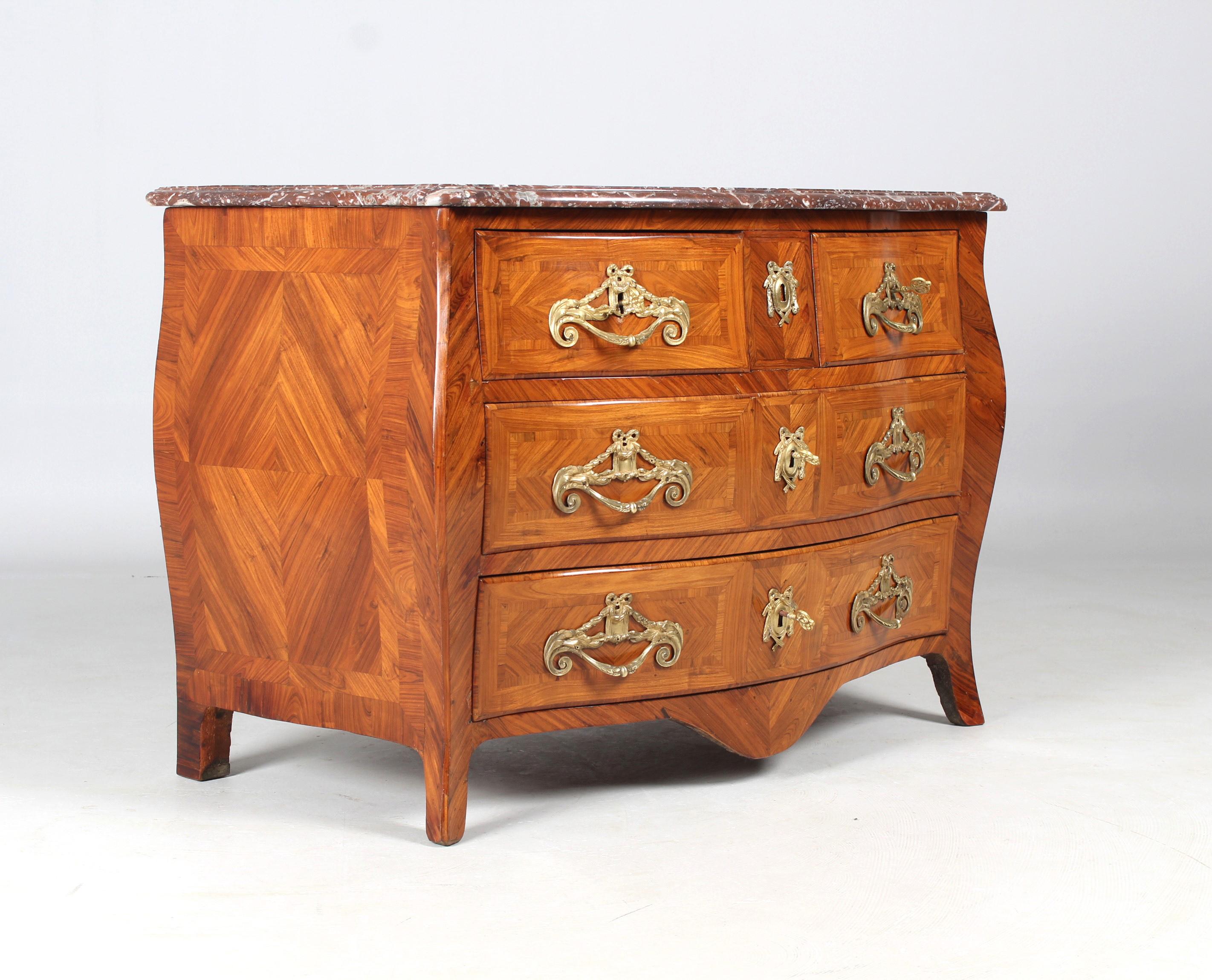 18th Century French Louis XV Commode, Chest of Drawers For Sale 7