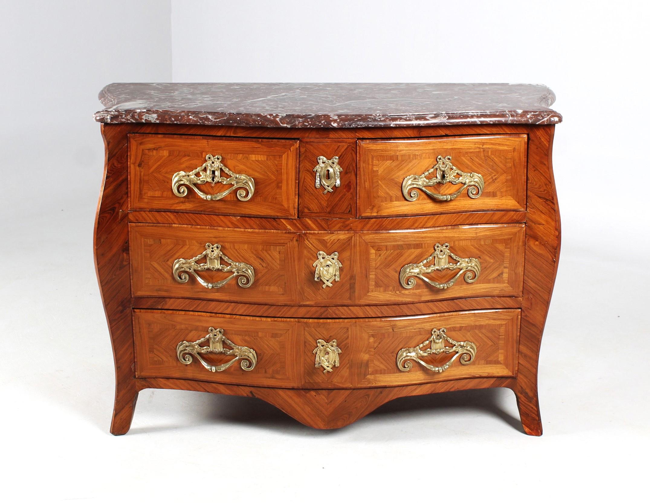 18th Century French Louis XV Commode, Chest of Drawers For Sale 3