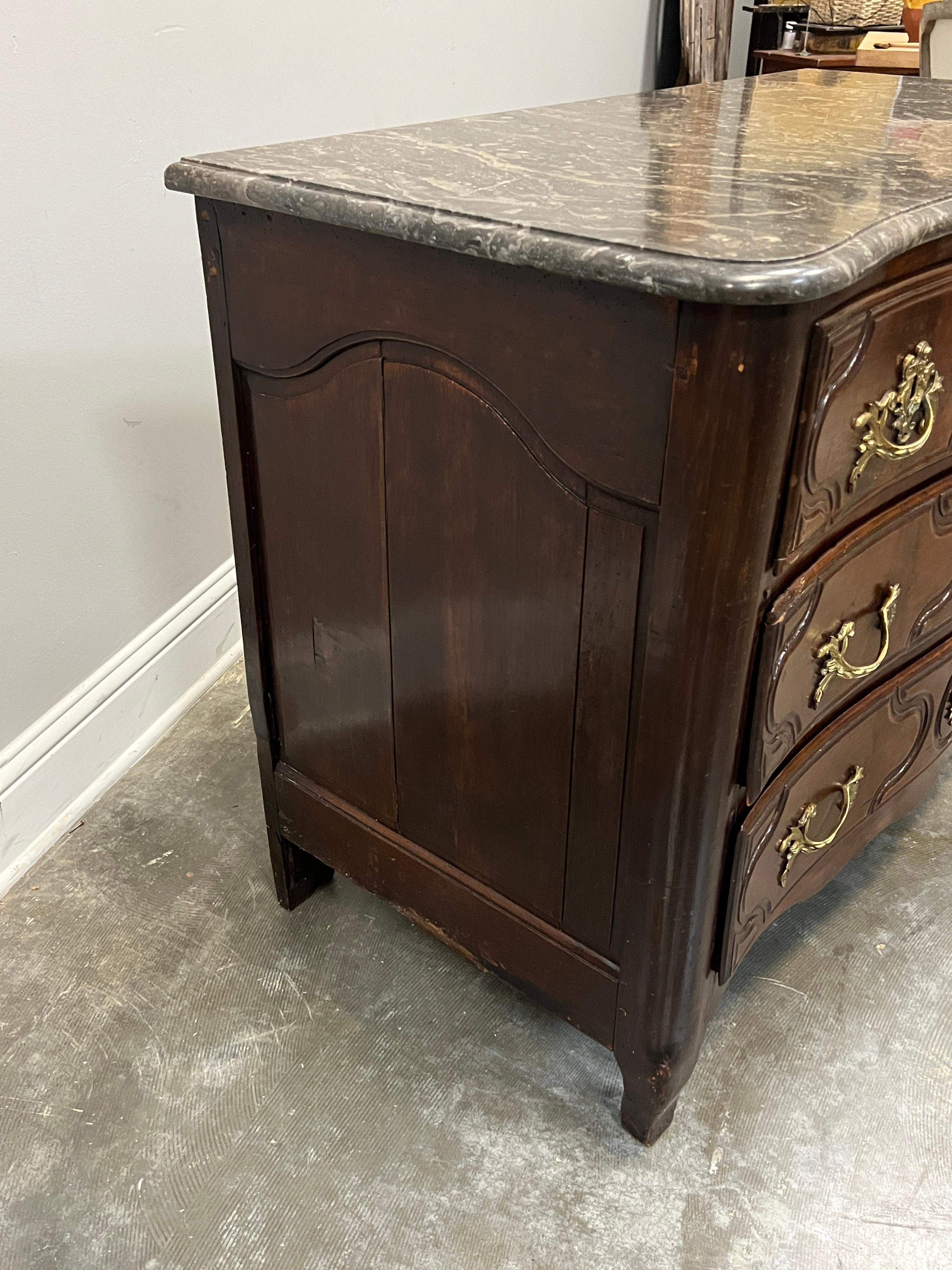 18th Century French Louis XV Commode With Marble Top For Sale 2