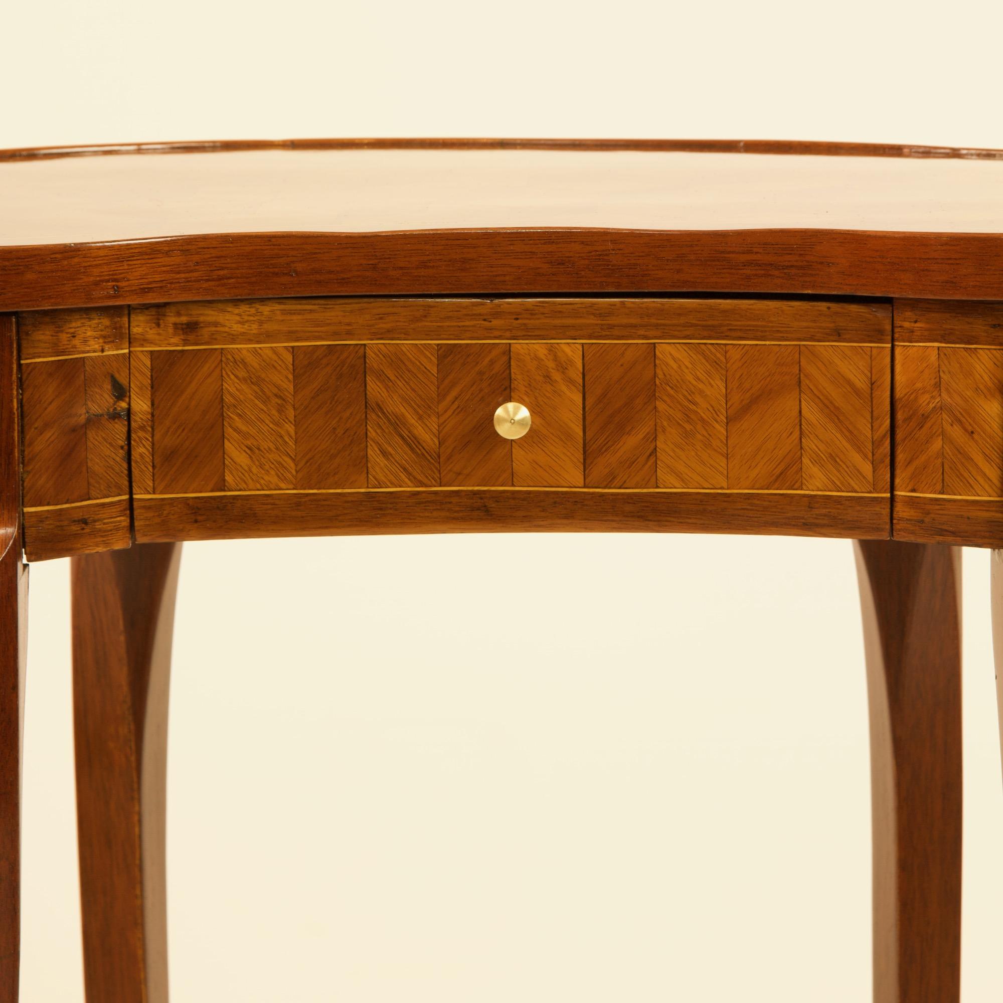 Bronze 18th Century French Louis XV Cube Marquetry Side Table 