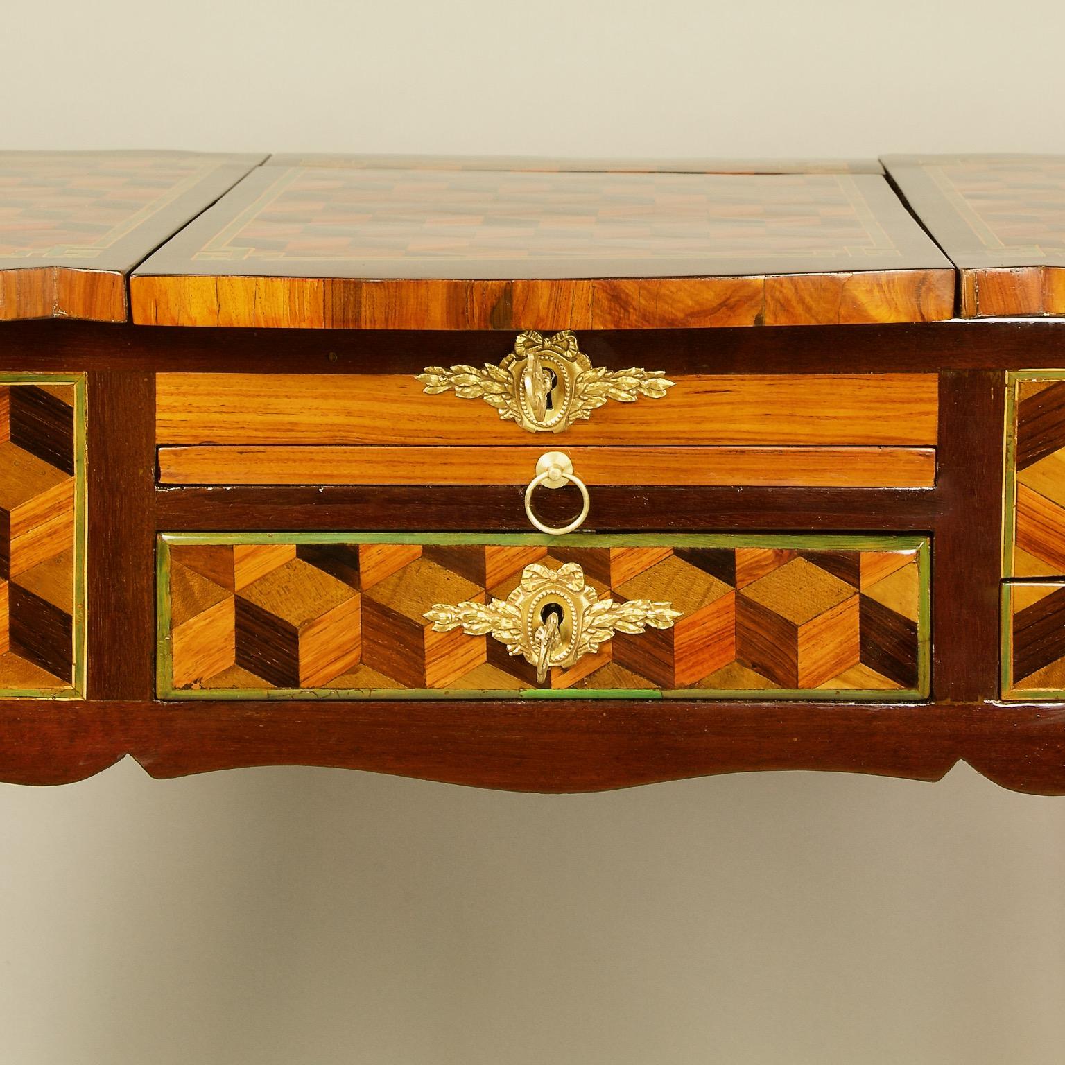 18th Century French Louis XV Cube Pattern Marquetry Dressing Table or Coiffeuse 8