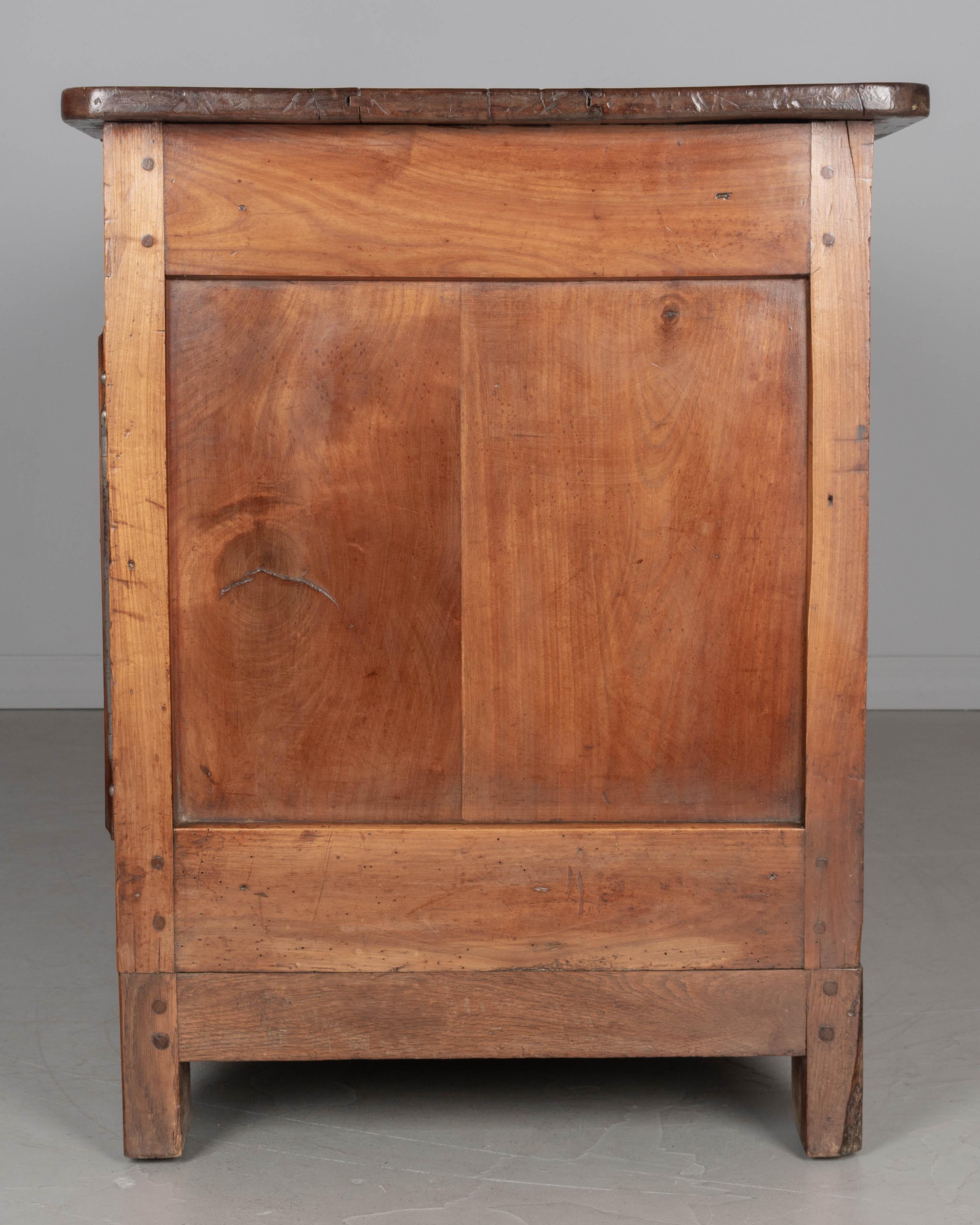 Enfilade o credenza francese Luigi XV del XVIII secolo in vendita 5