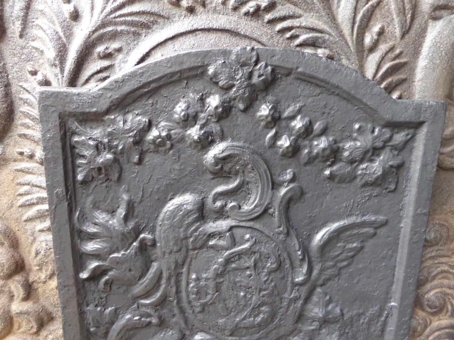 18th Century French Louis XV Fireback / Backsplash In Good Condition For Sale In Amerongen, NL