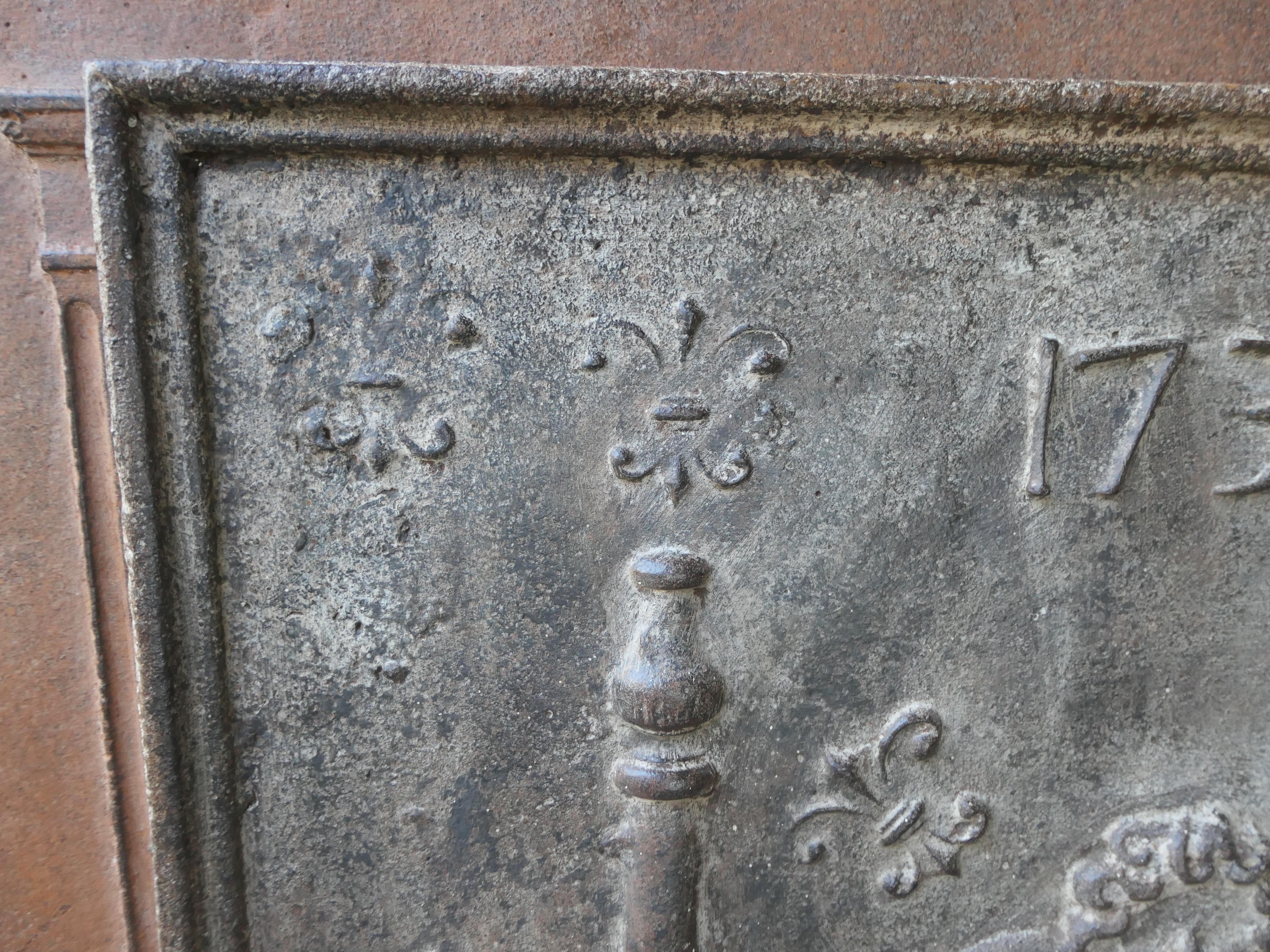 18th Century French Louis XV Fireback with Pillars and Fleurs De Lys 5