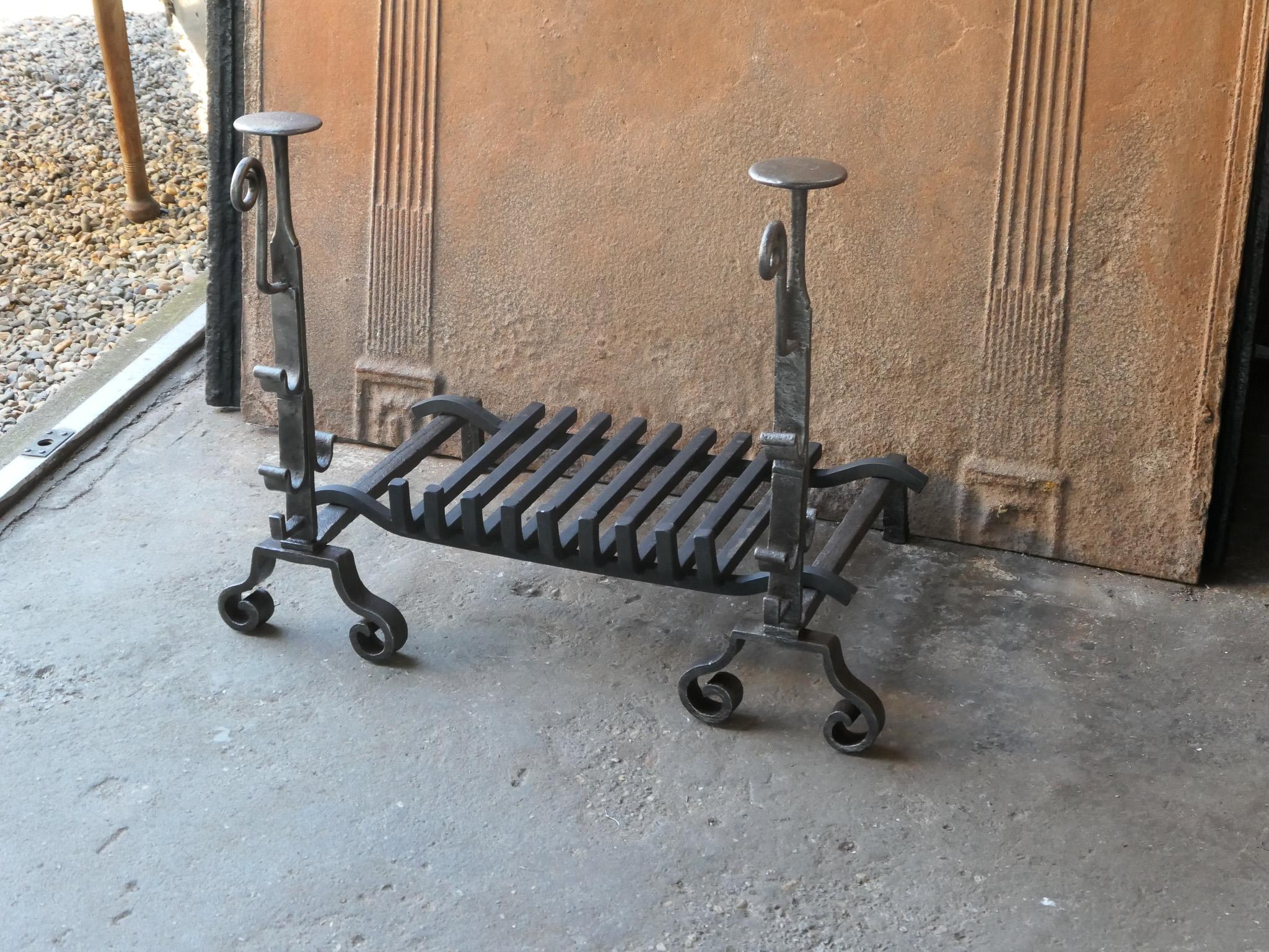 18th Century French Louis XV Fireplace Log Grate For Sale 2