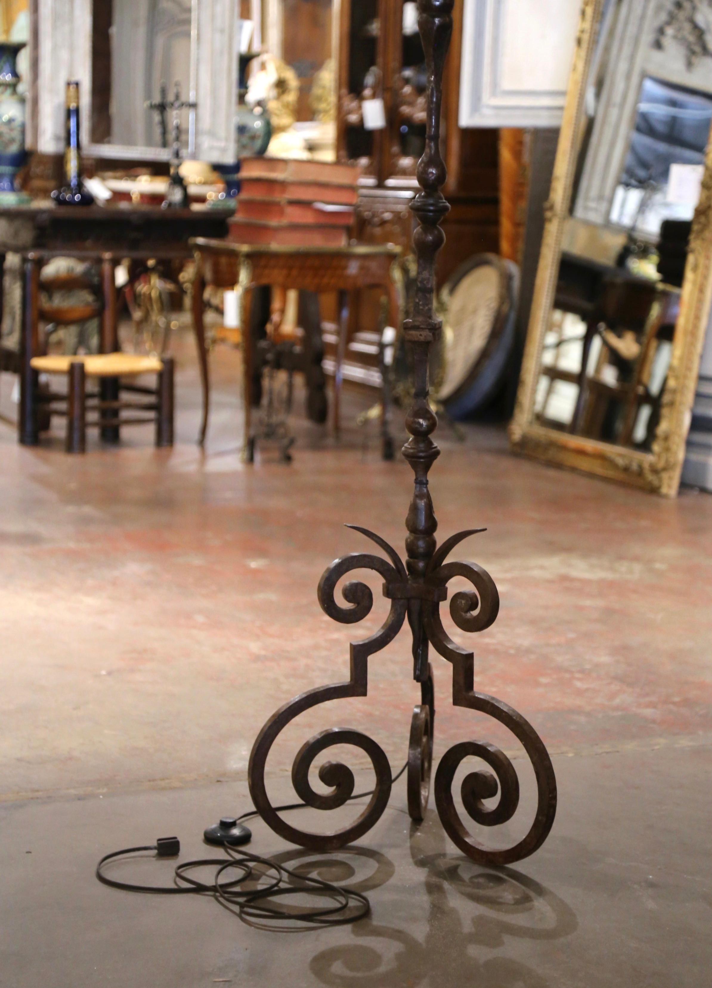 18th Century French Louis XV Forged Wrought Iron Floor Lamp 1