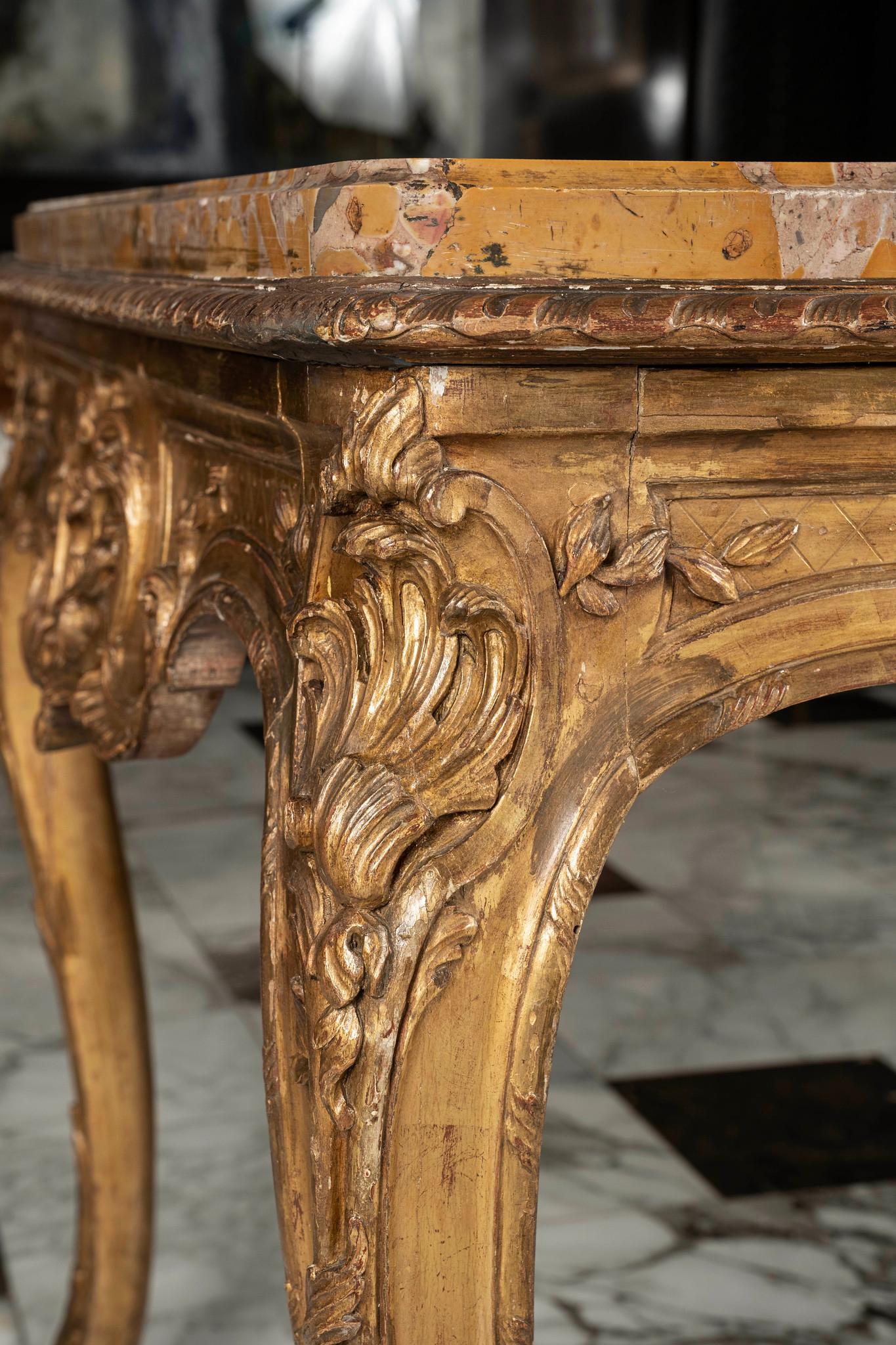 18th Century French Louis XV Giltwood Marble Top Table In Good Condition For Sale In Houston, TX