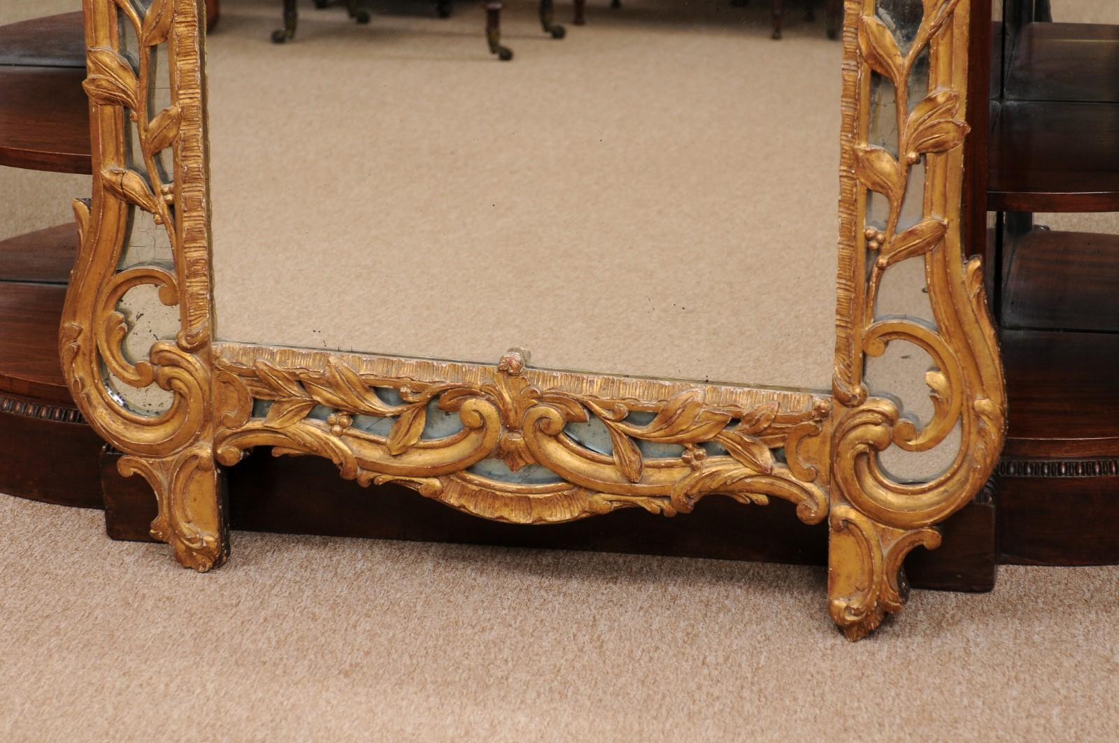 18th Century French Louis XV Giltwood Mirror with Floral Basket Crest For Sale 7